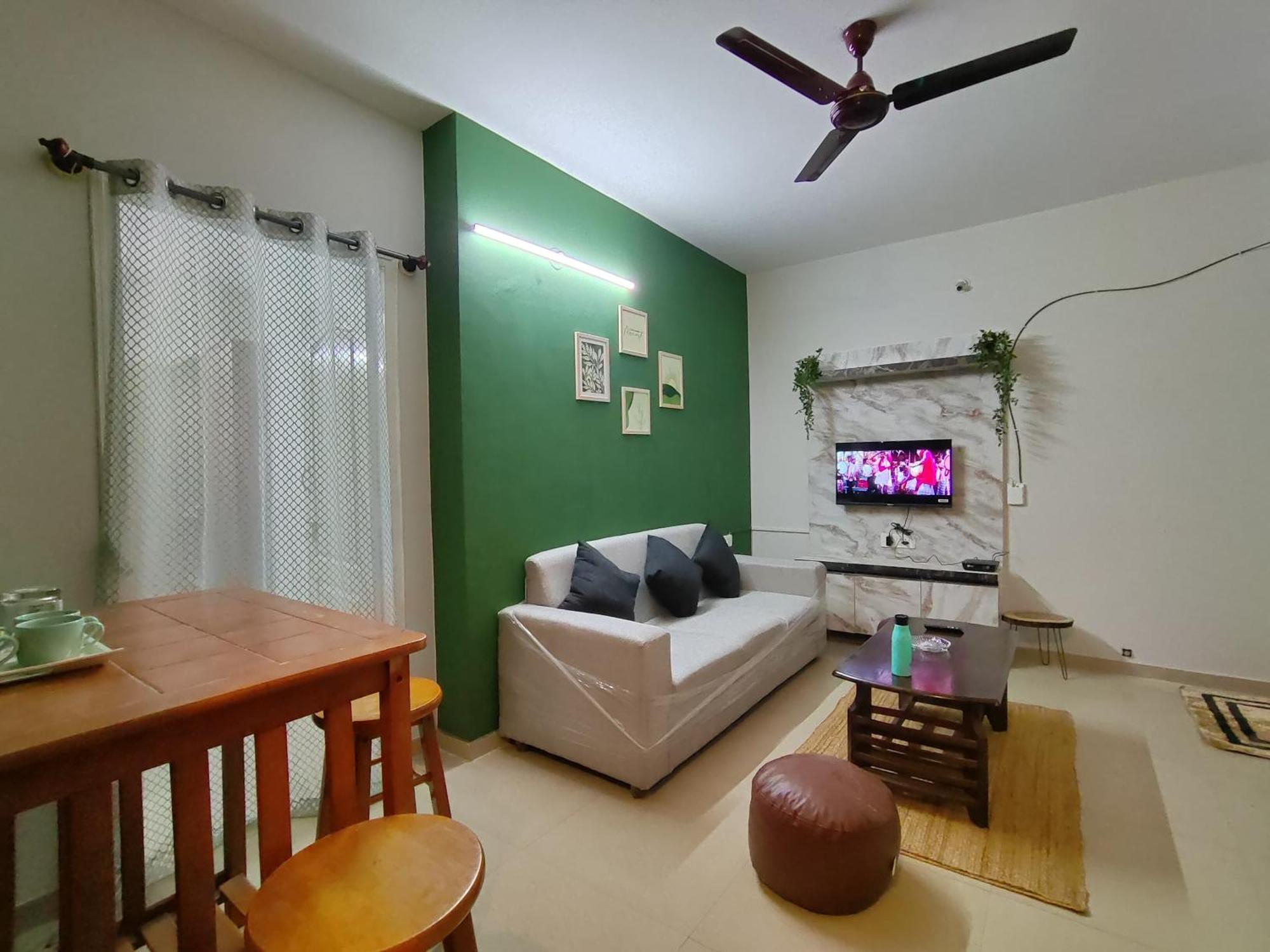 Cozy 1 Bhk Hsr 304 Apartment