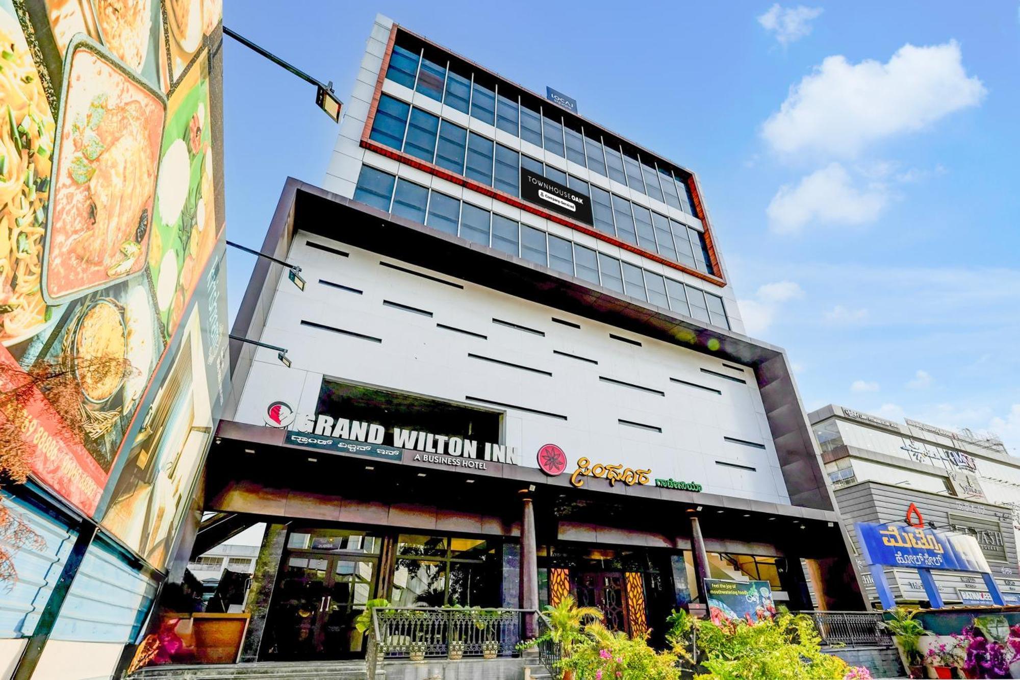 Super Townhouse Oak Mahadevapura Opposite Phoenix Mall Hotel 4*