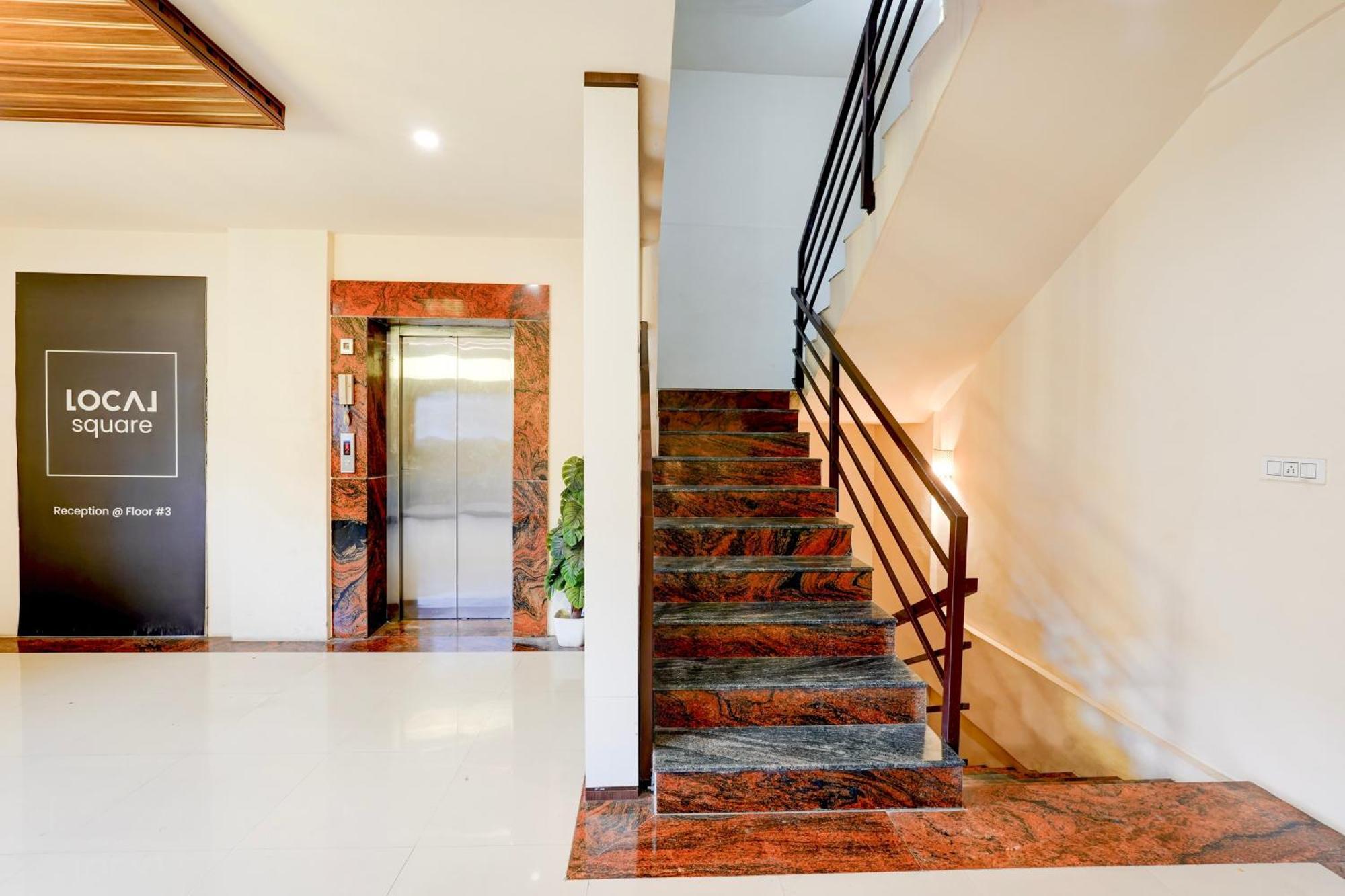 Super Townhouse Oak Mahadevapura Opposite Phoenix Mall Hotel Bangalore