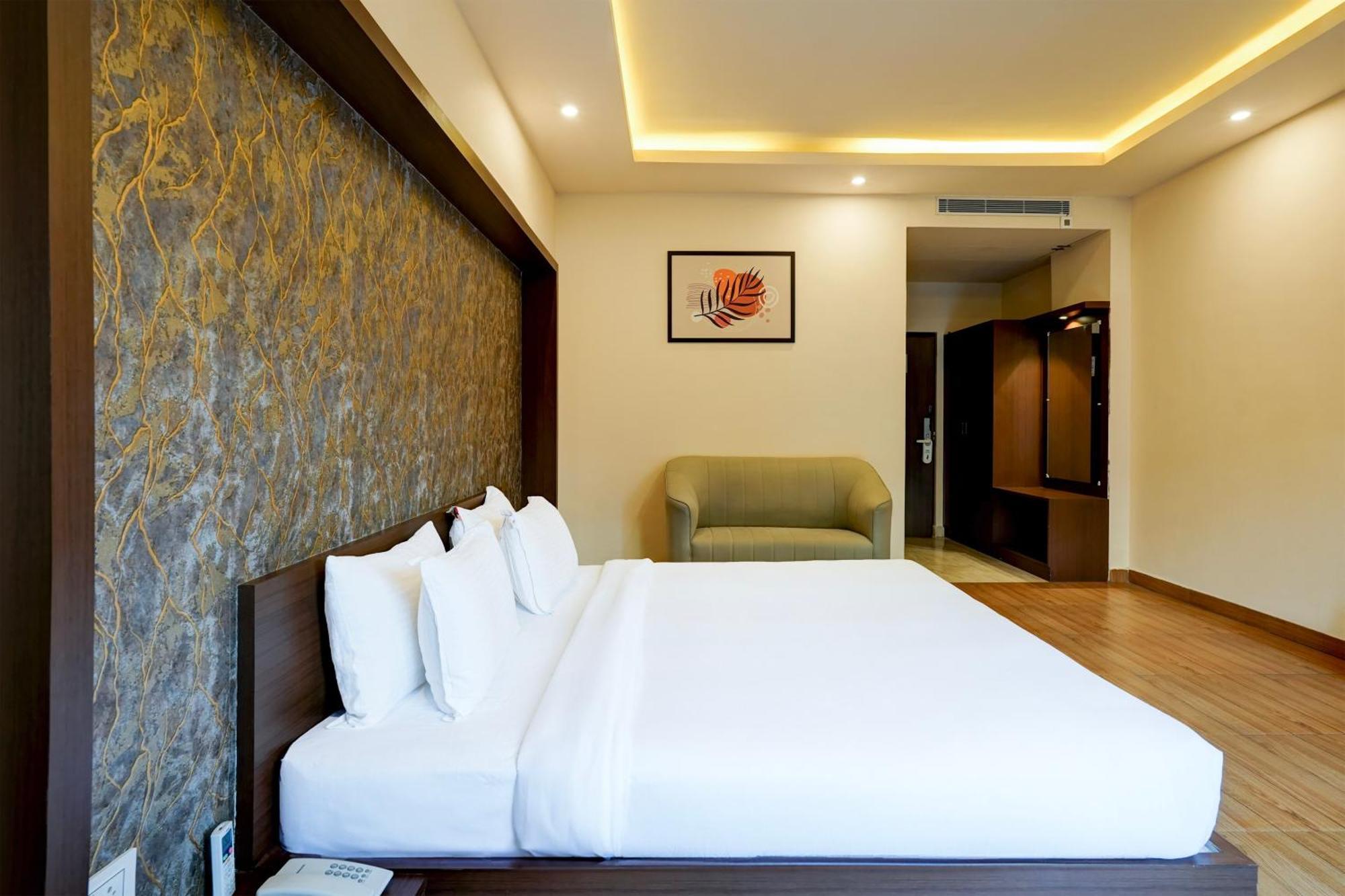 Super Townhouse Oak Mahadevapura Opposite Phoenix Mall Hotel Bangalore