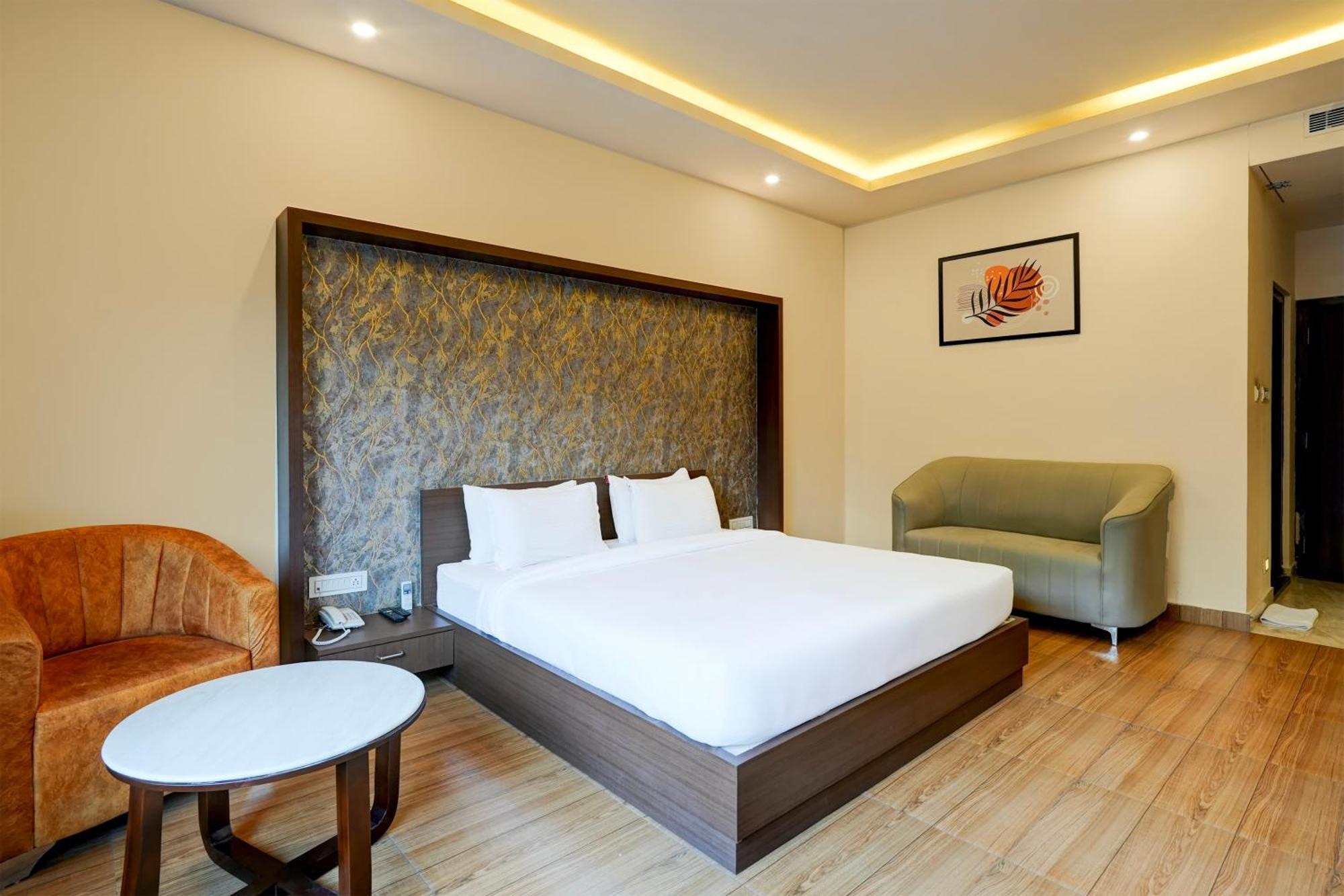 Super Townhouse Oak Mahadevapura Opposite Phoenix Mall
