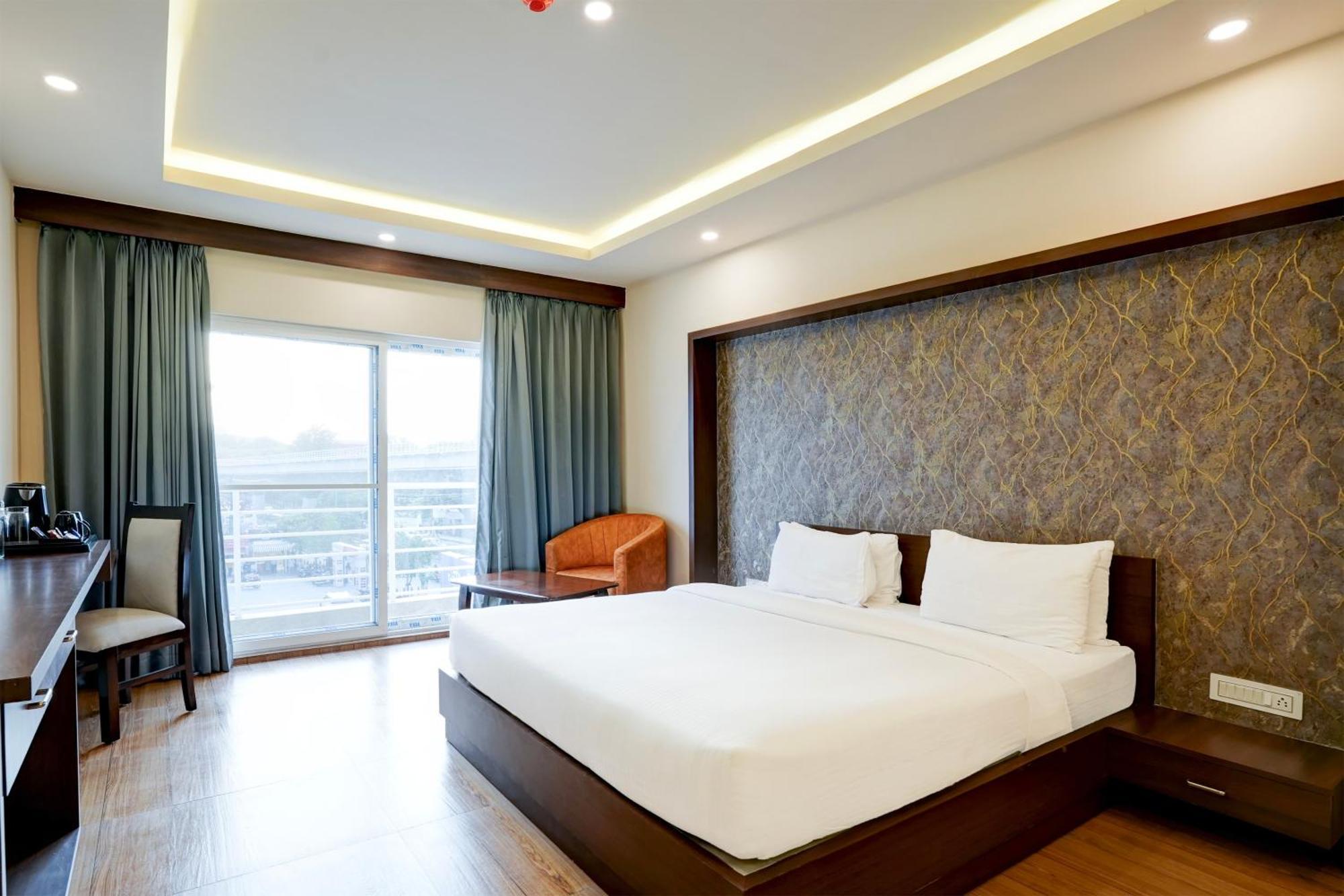 Hotel Super Townhouse Oak Mahadevapura Opposite Phoenix Mall 4*