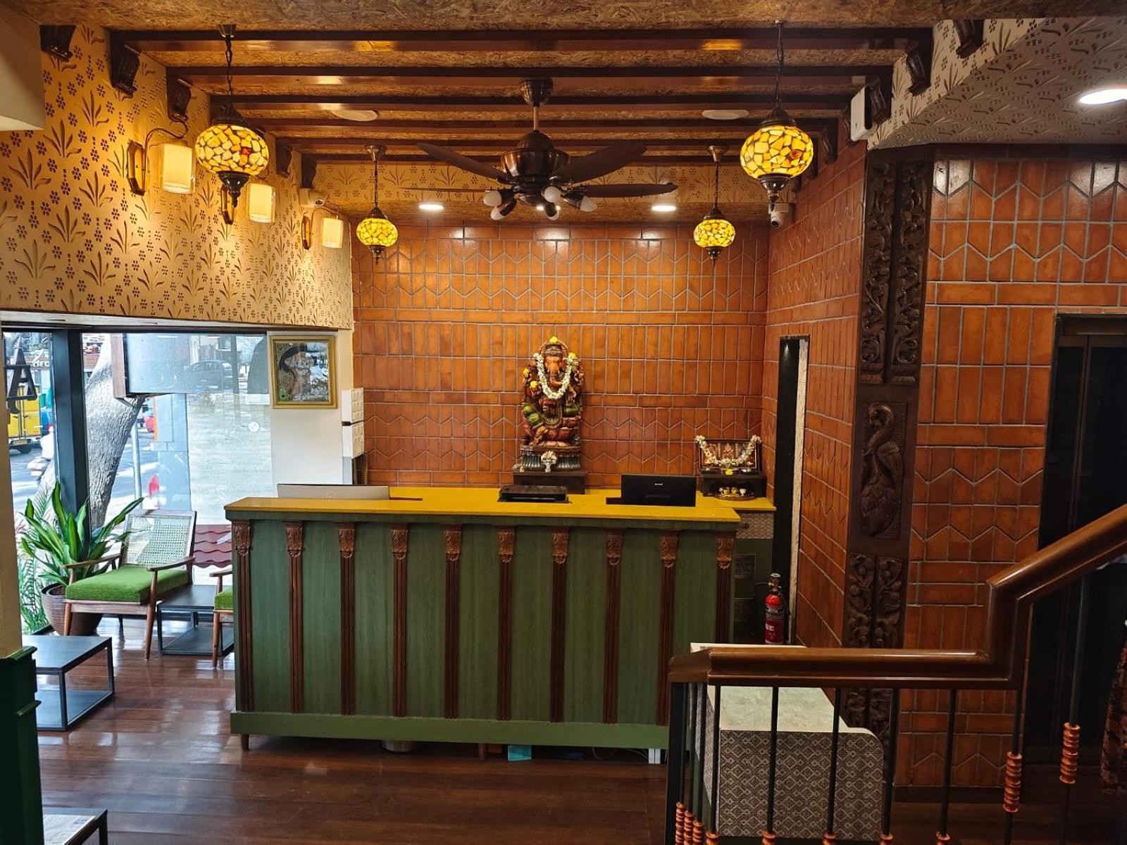 Hotel Atithyaa 3*