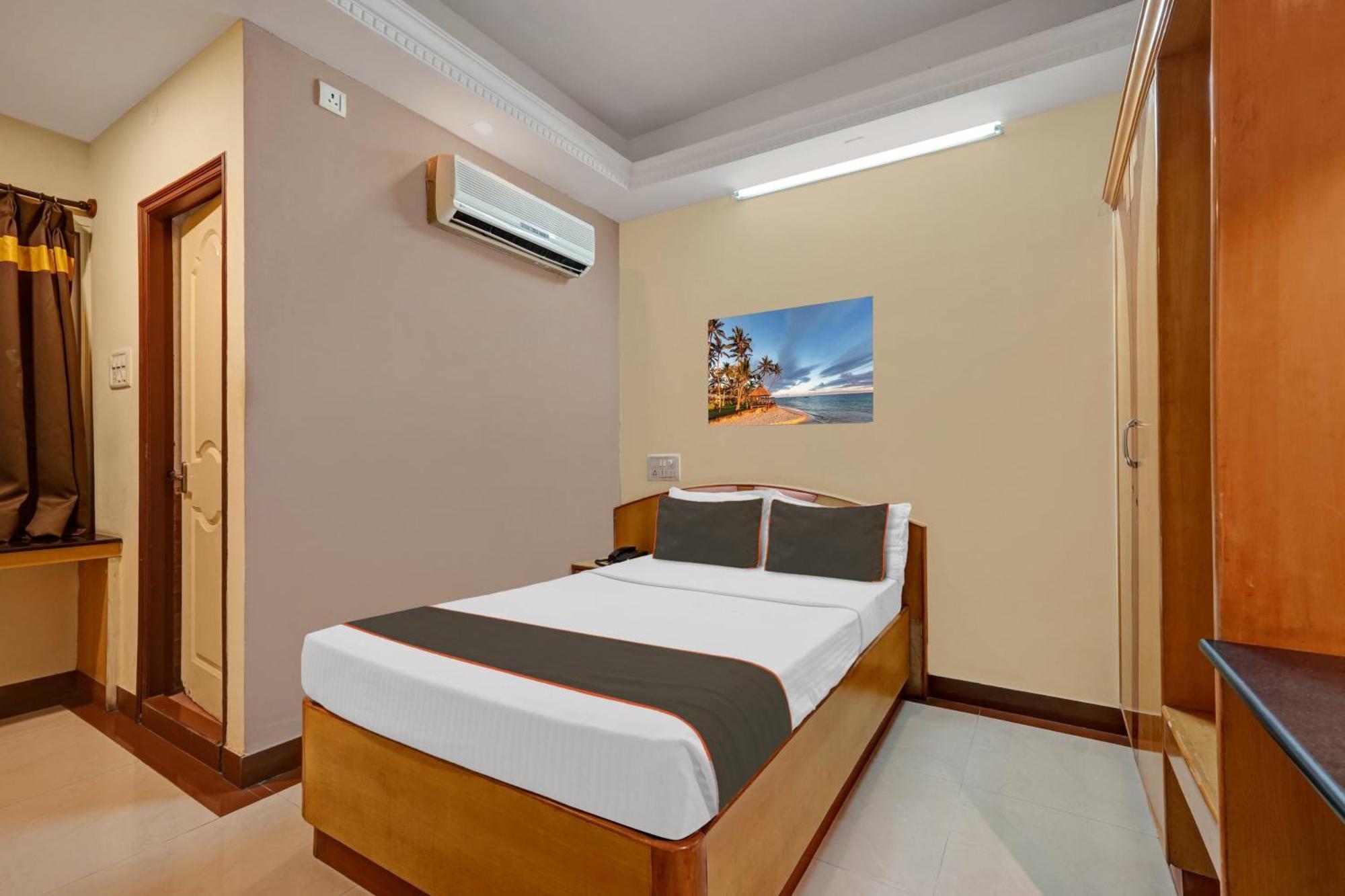 Hotel Super Collection O Bannerghatta Road Near Iim Bangalore