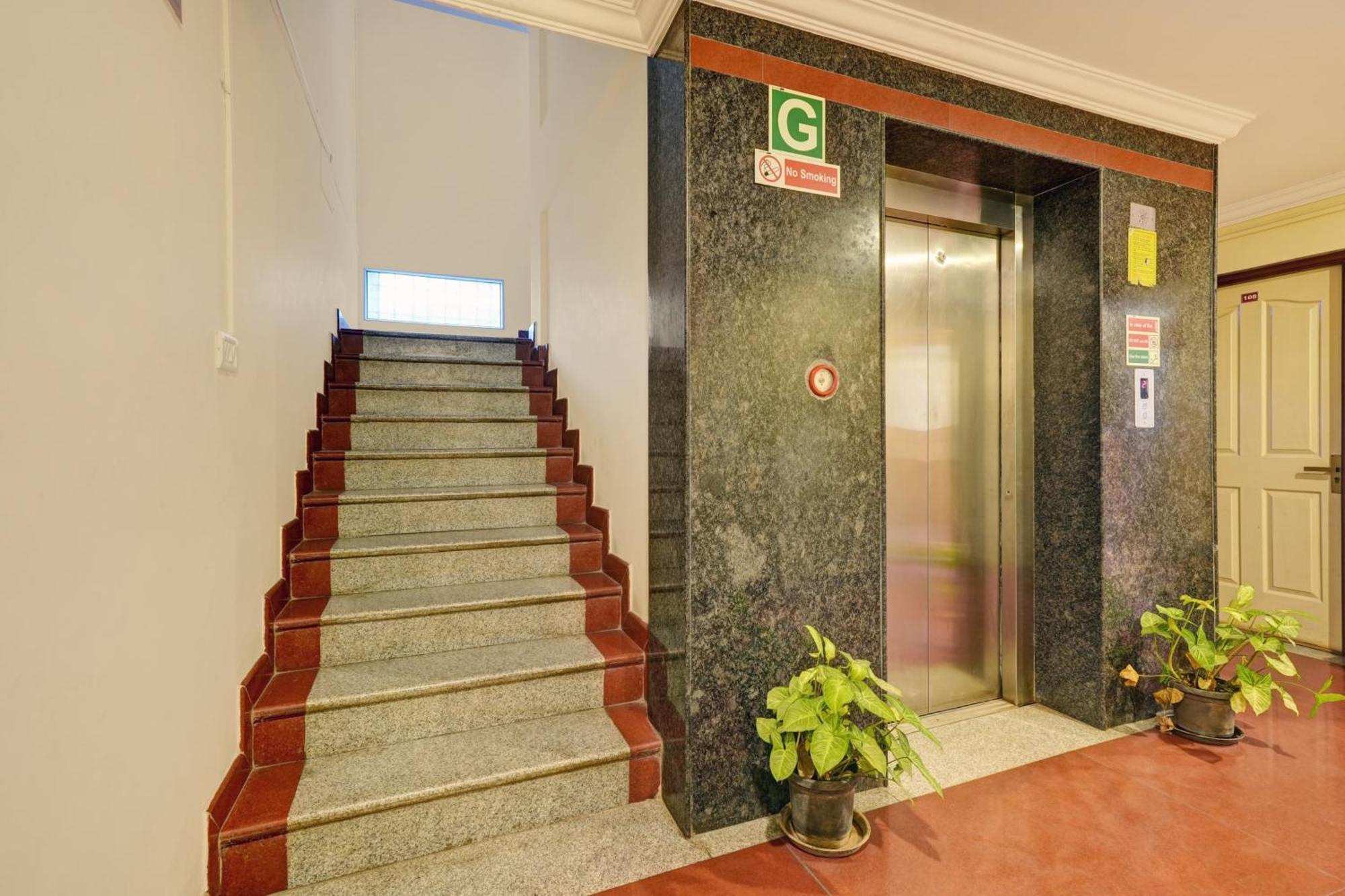 Hotel Super Collection O Bannerghatta Road Near Iim Bangalore