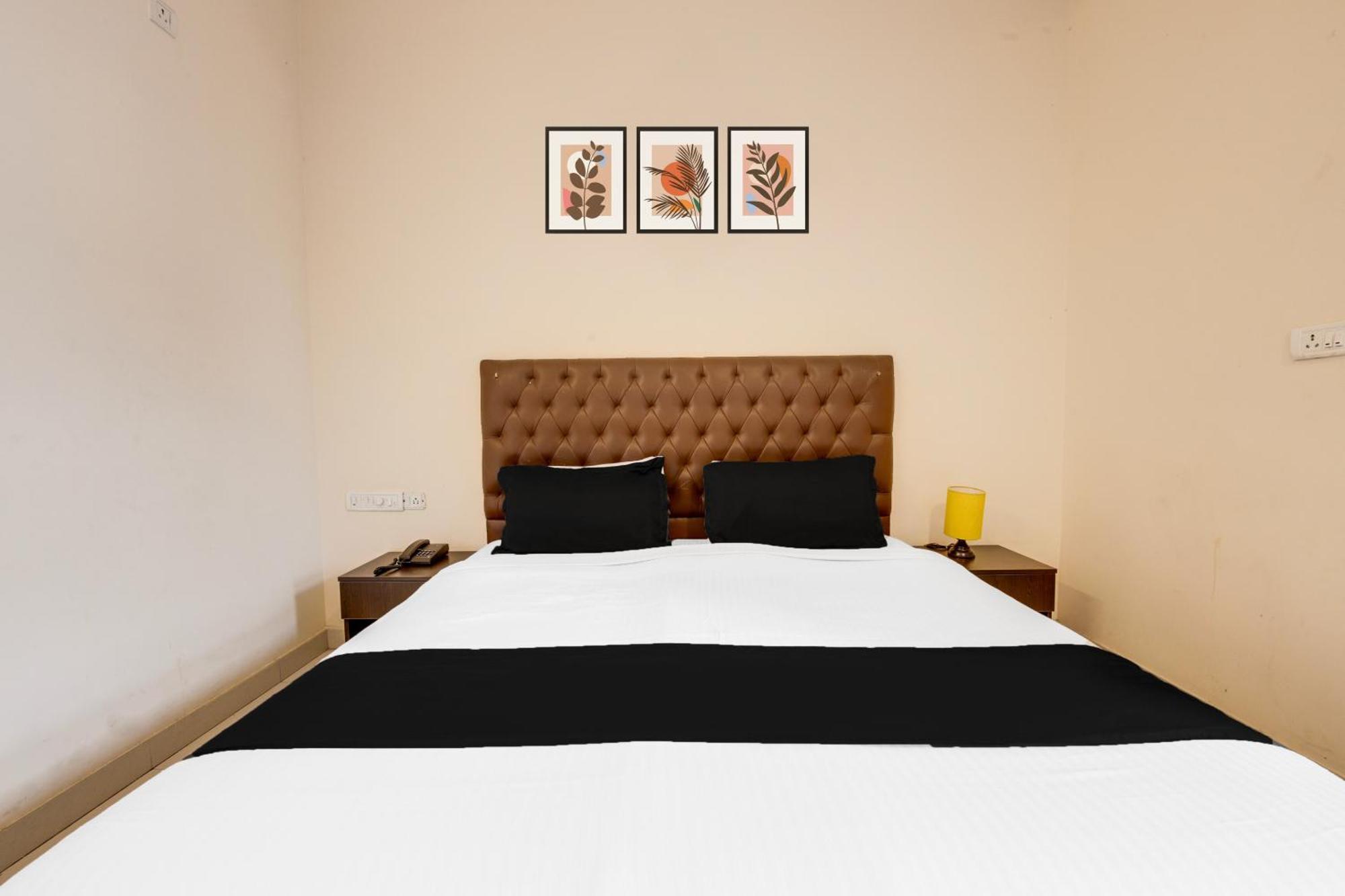 Townhouse Hbr Layout Hotel