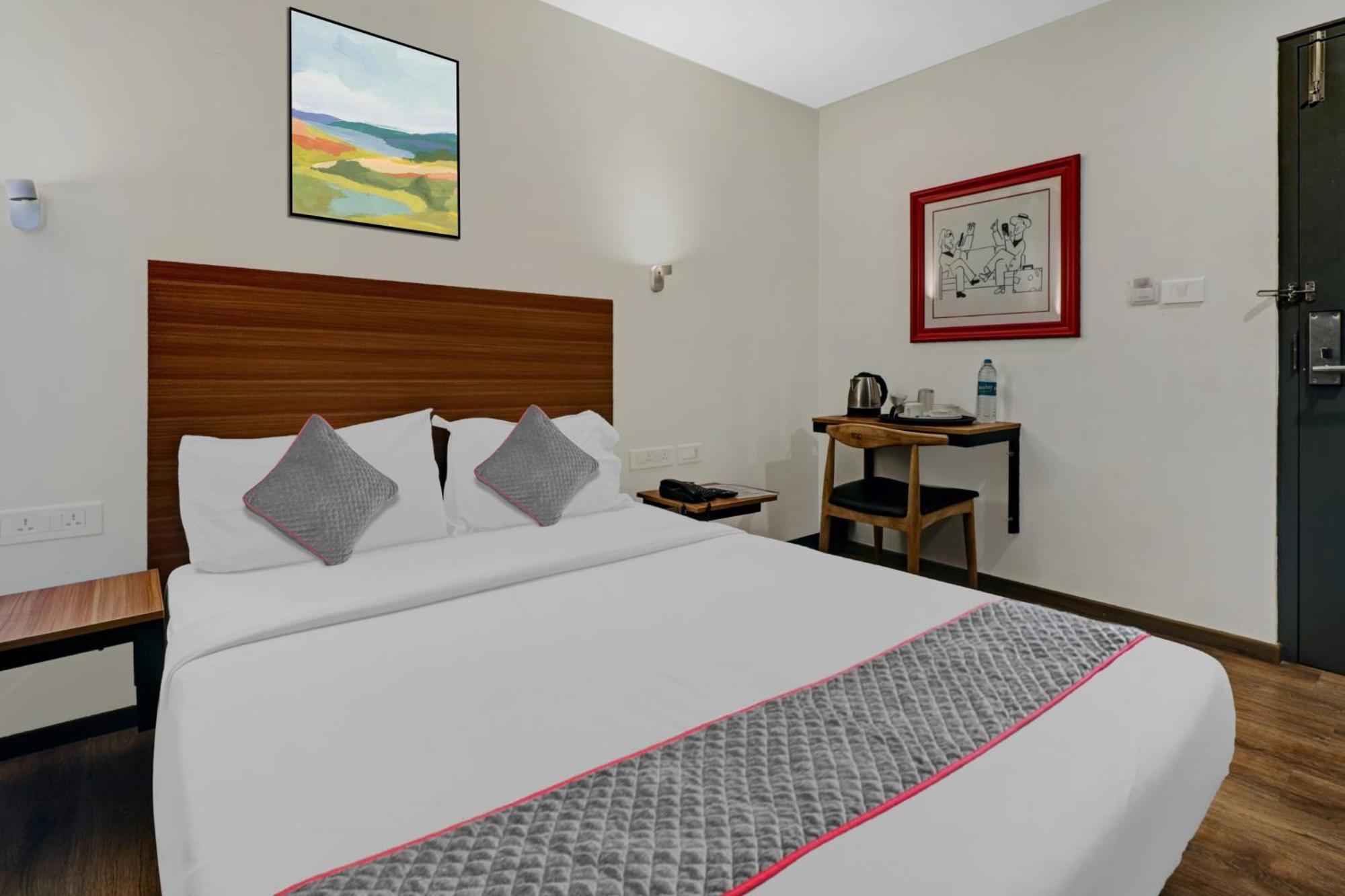 O Royal Encore Hotel