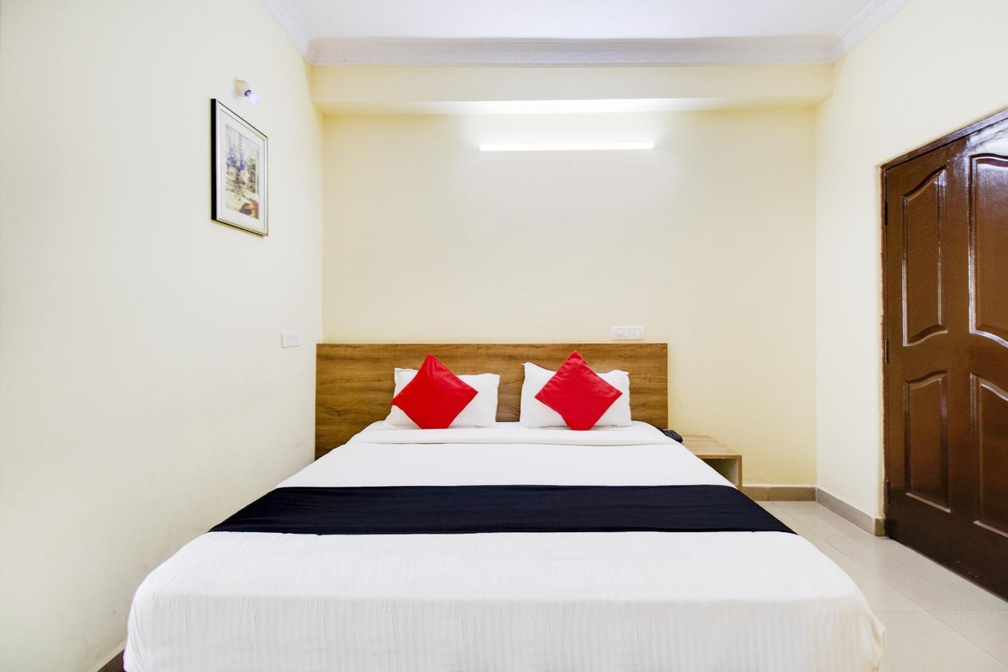 Oyo 75993 Shanti Nivas 3* Bangalore