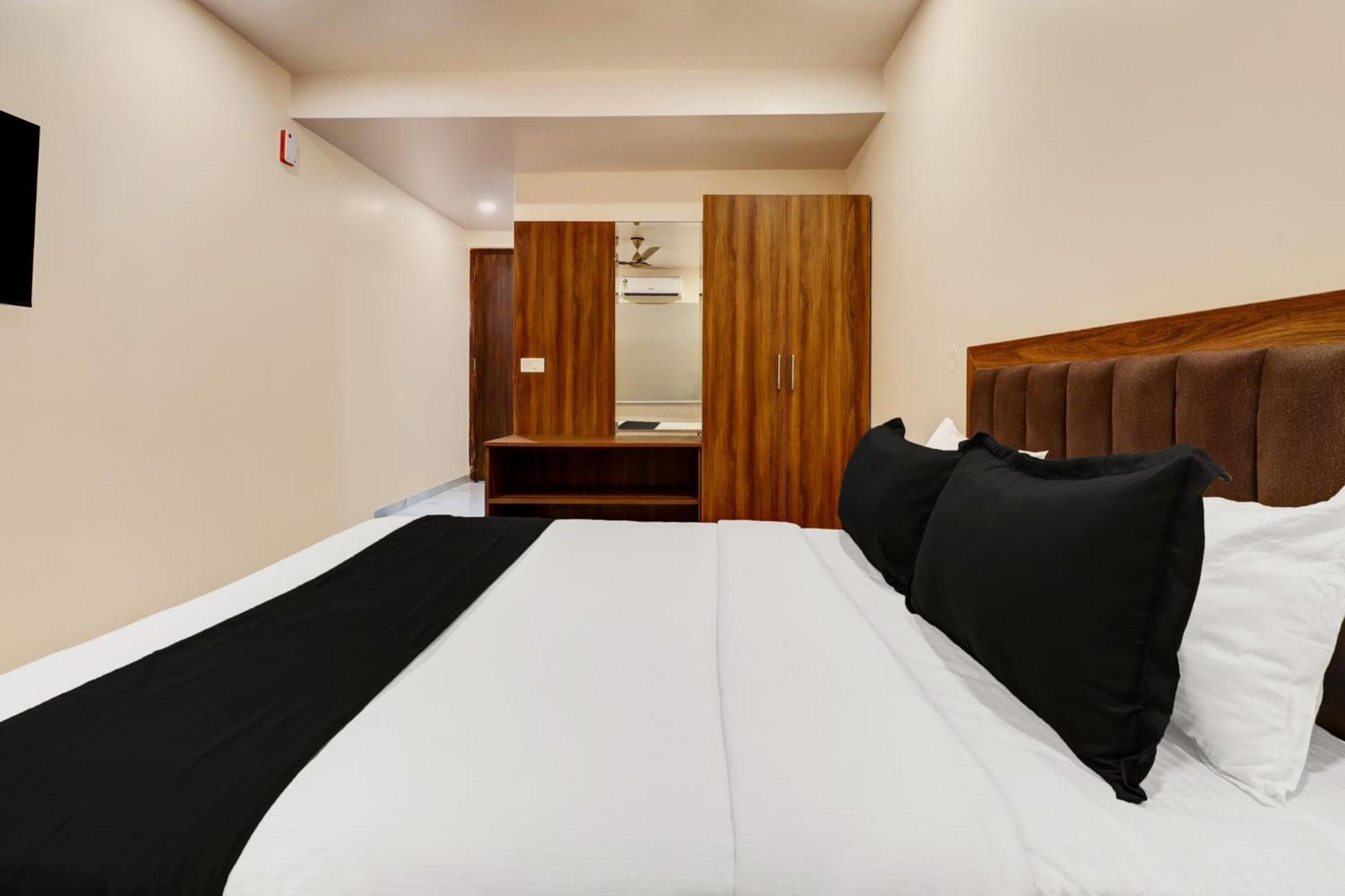 Hotel Townhouse Arekere Near Mithai Mahal