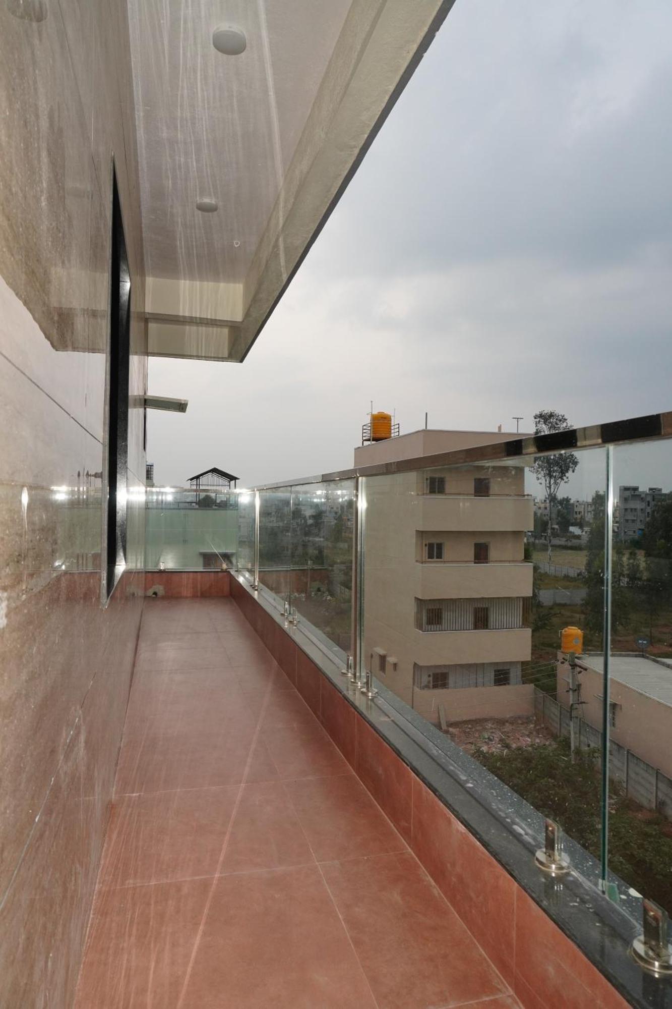 4bhk Luxurious Penthouse *