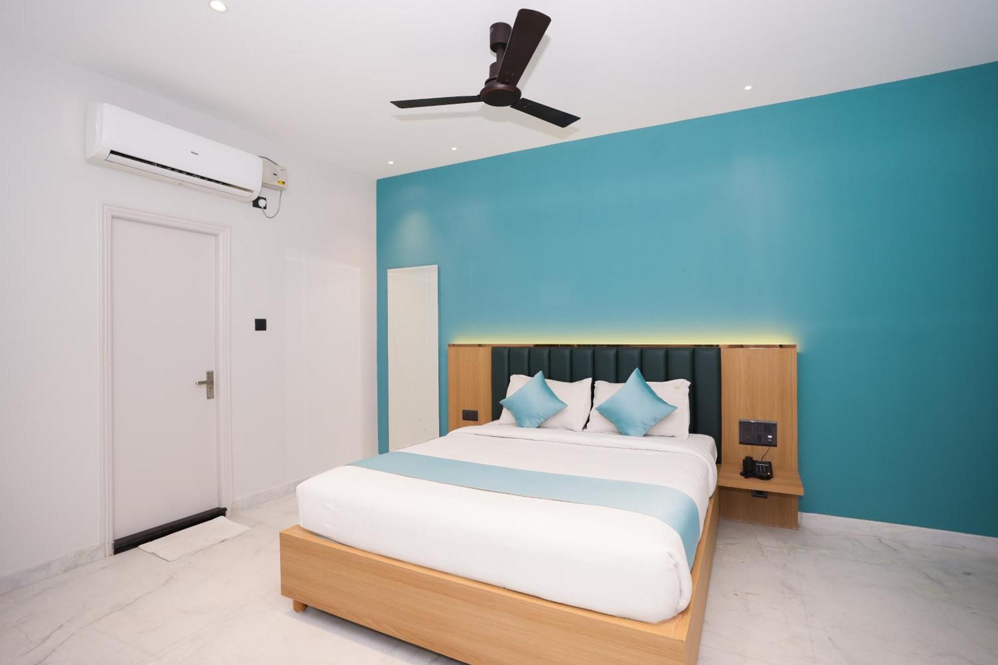 Hotel Vaishnavi Residency 2*