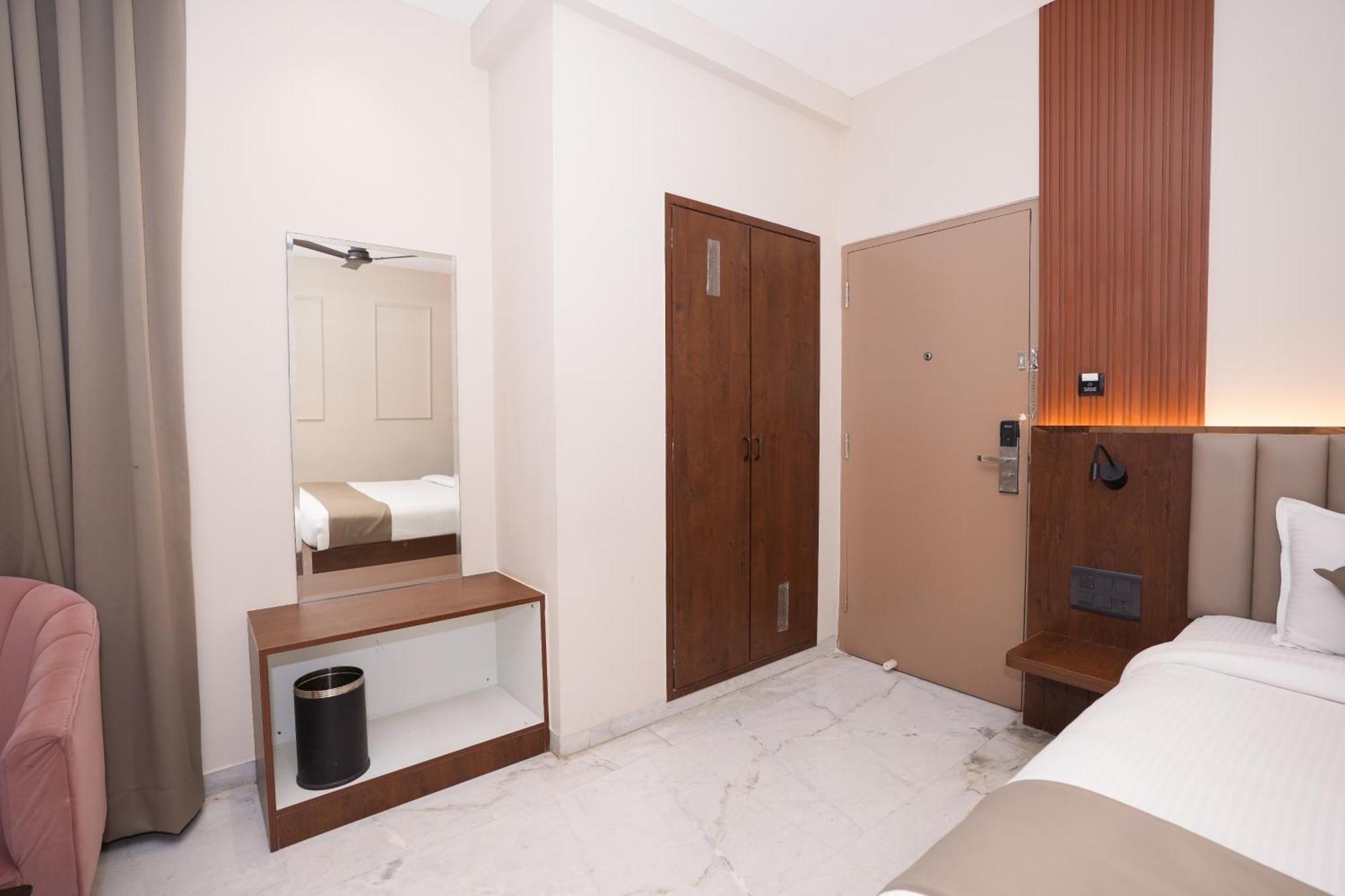 Vaishnavi Residency