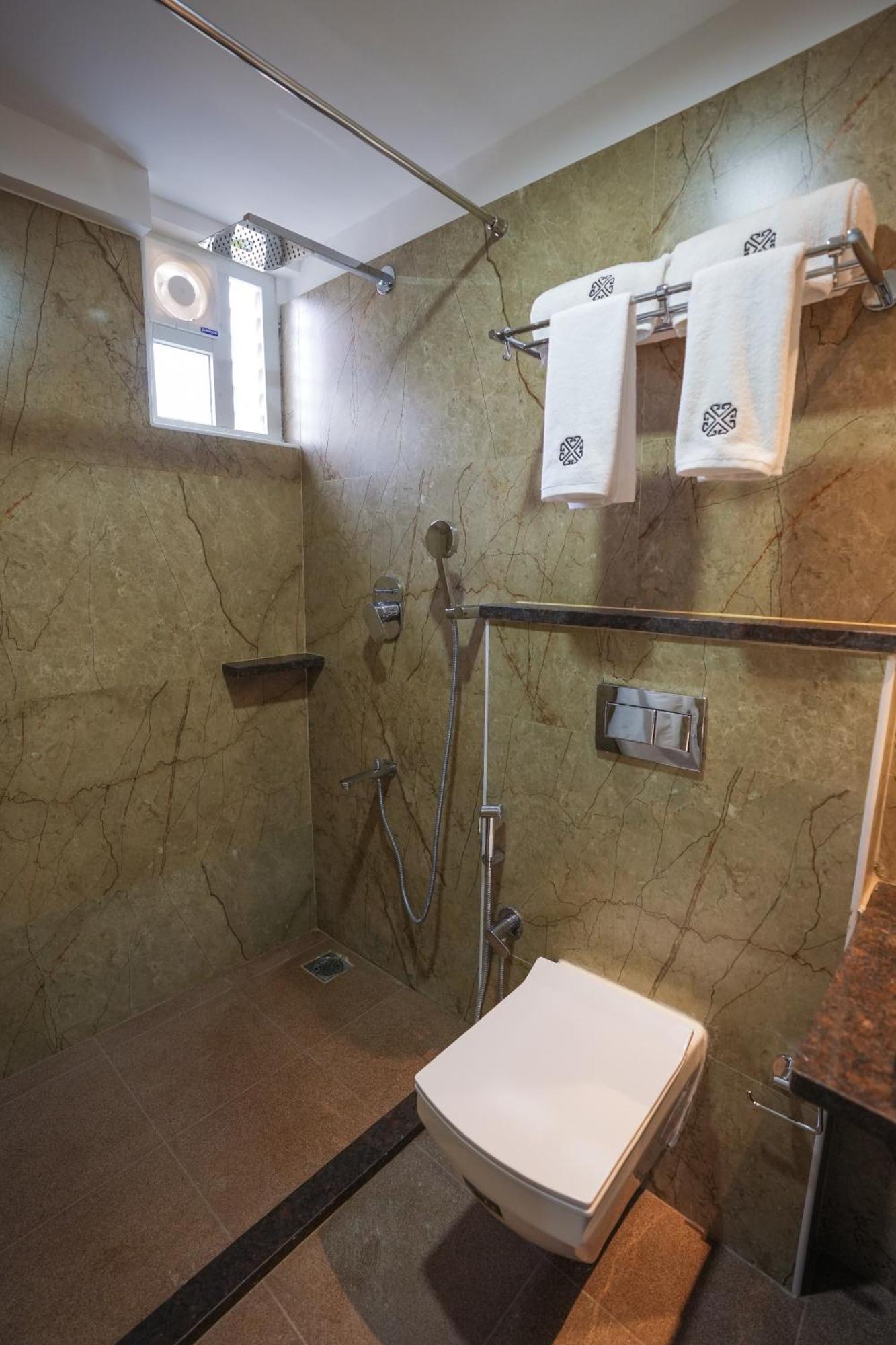 Hotel Vaishnavi Residency 2*