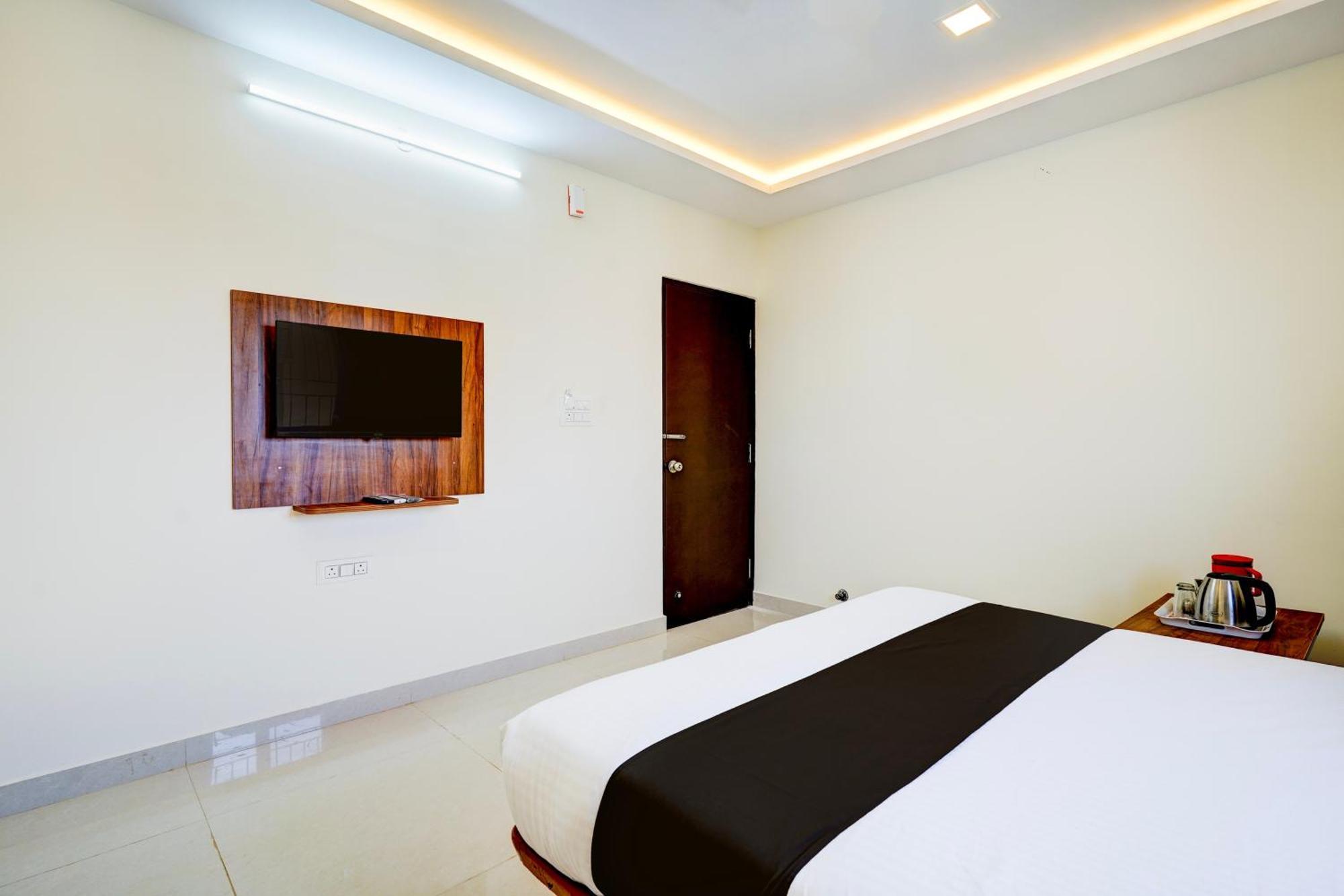 O Sri Balaji Residency 3*