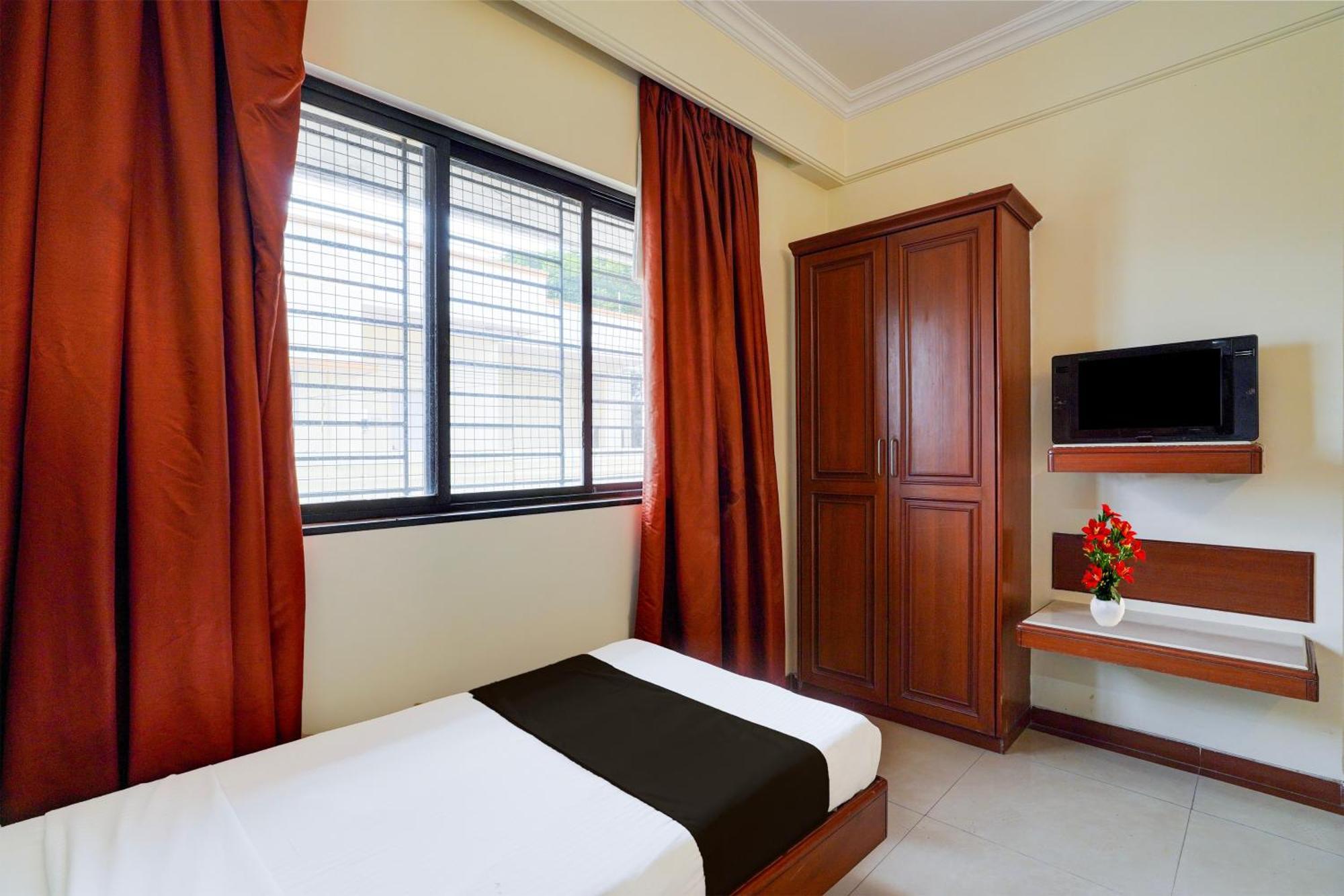 Super O Thimmaiah Rd Rajajinagar Hotel 4*