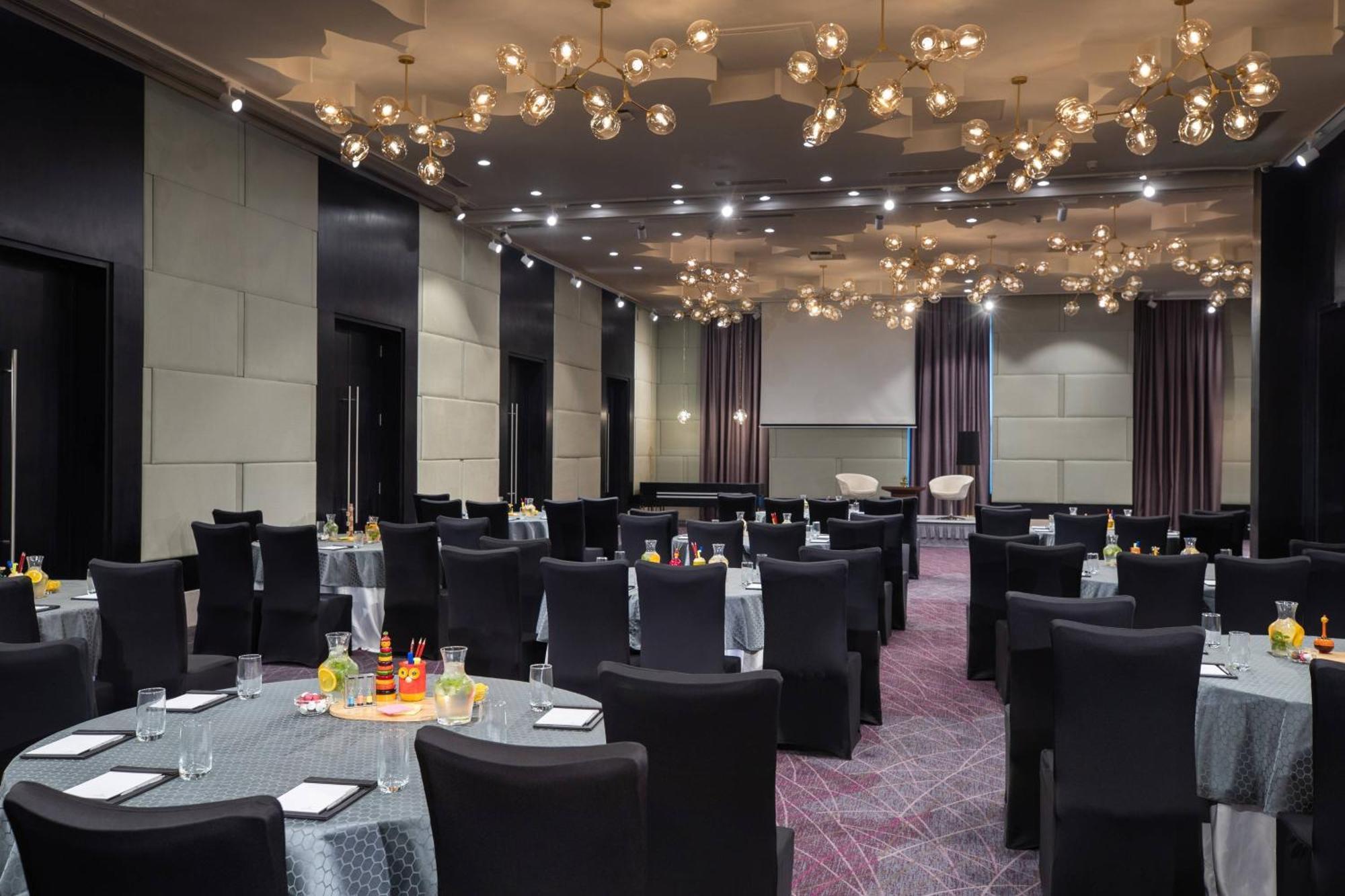 Renaissance Race Course Hotel Bangalore