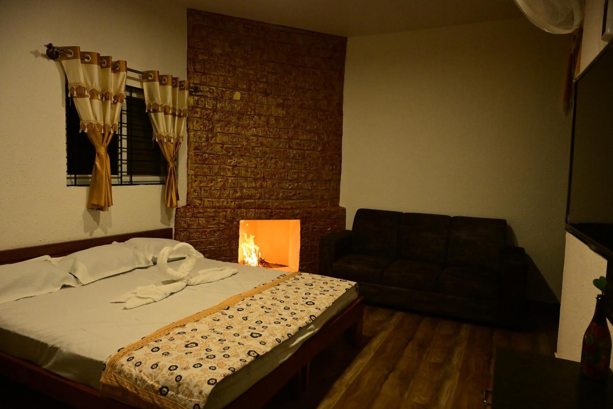 Gandhadagudi Nature Retreat *