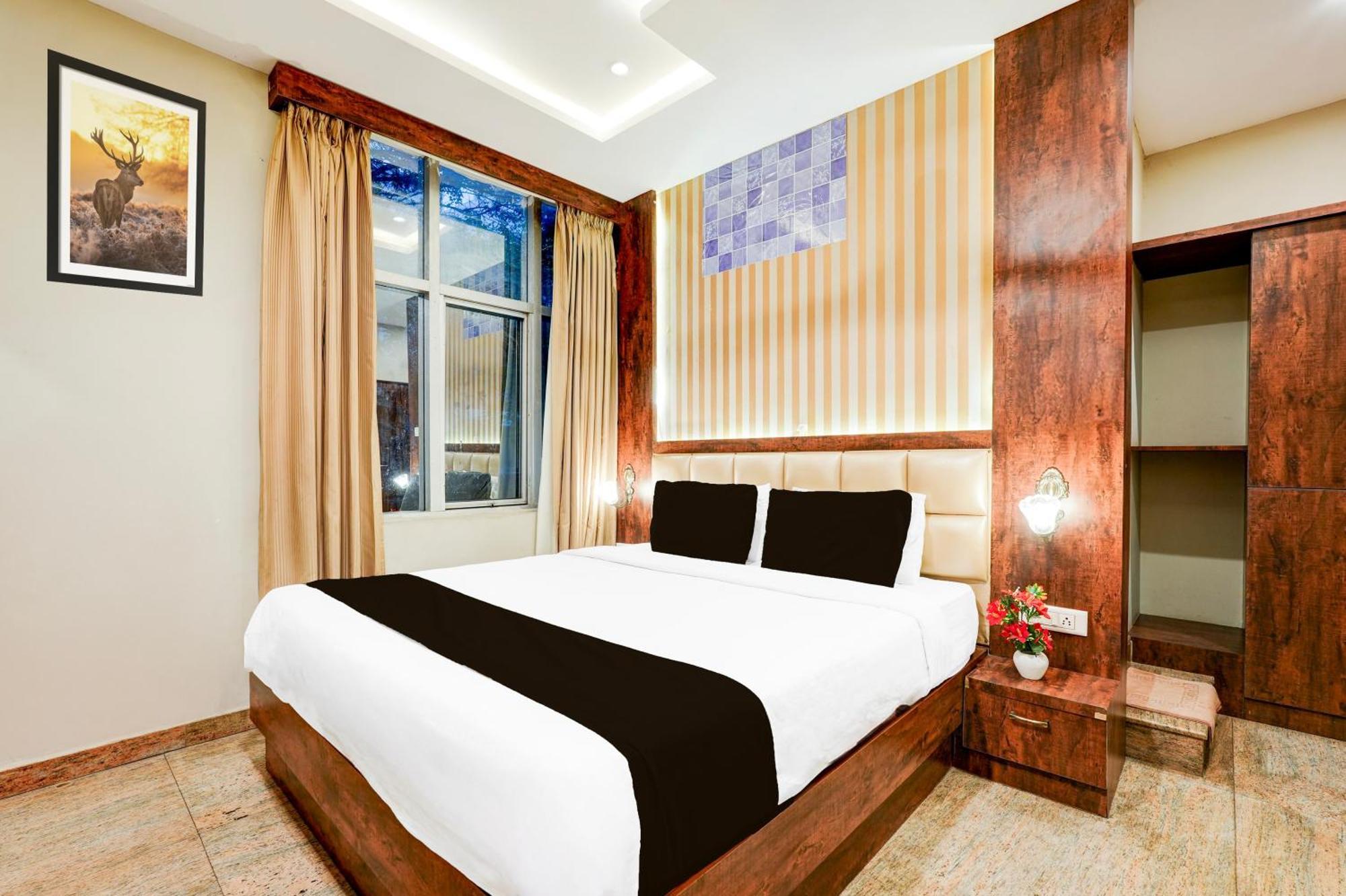 Hotel Townhouse 7 Grills 4*