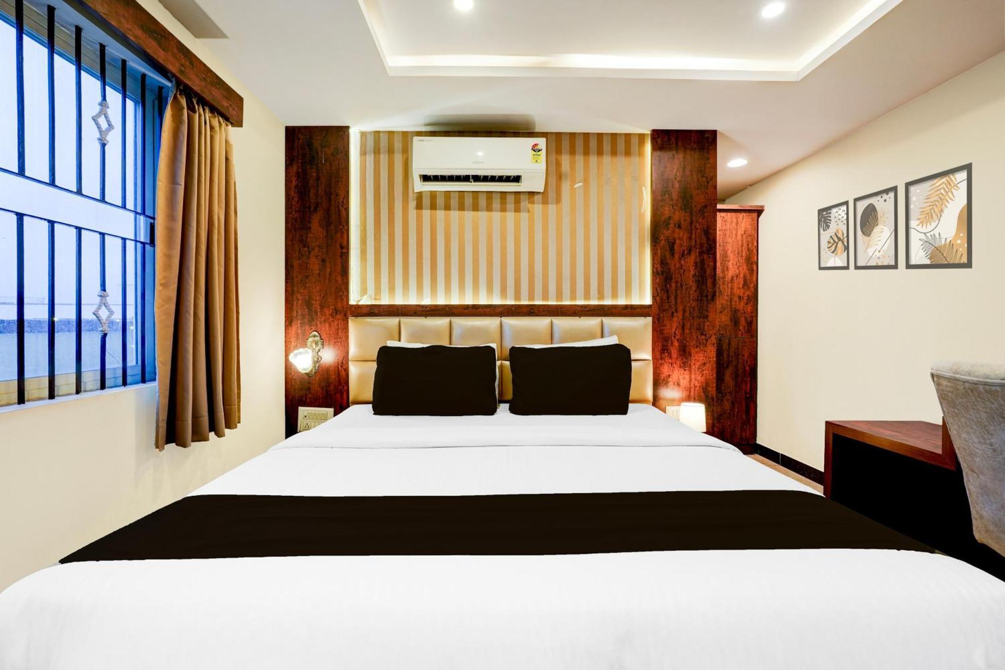 Hotel Townhouse 7 Grills 4*