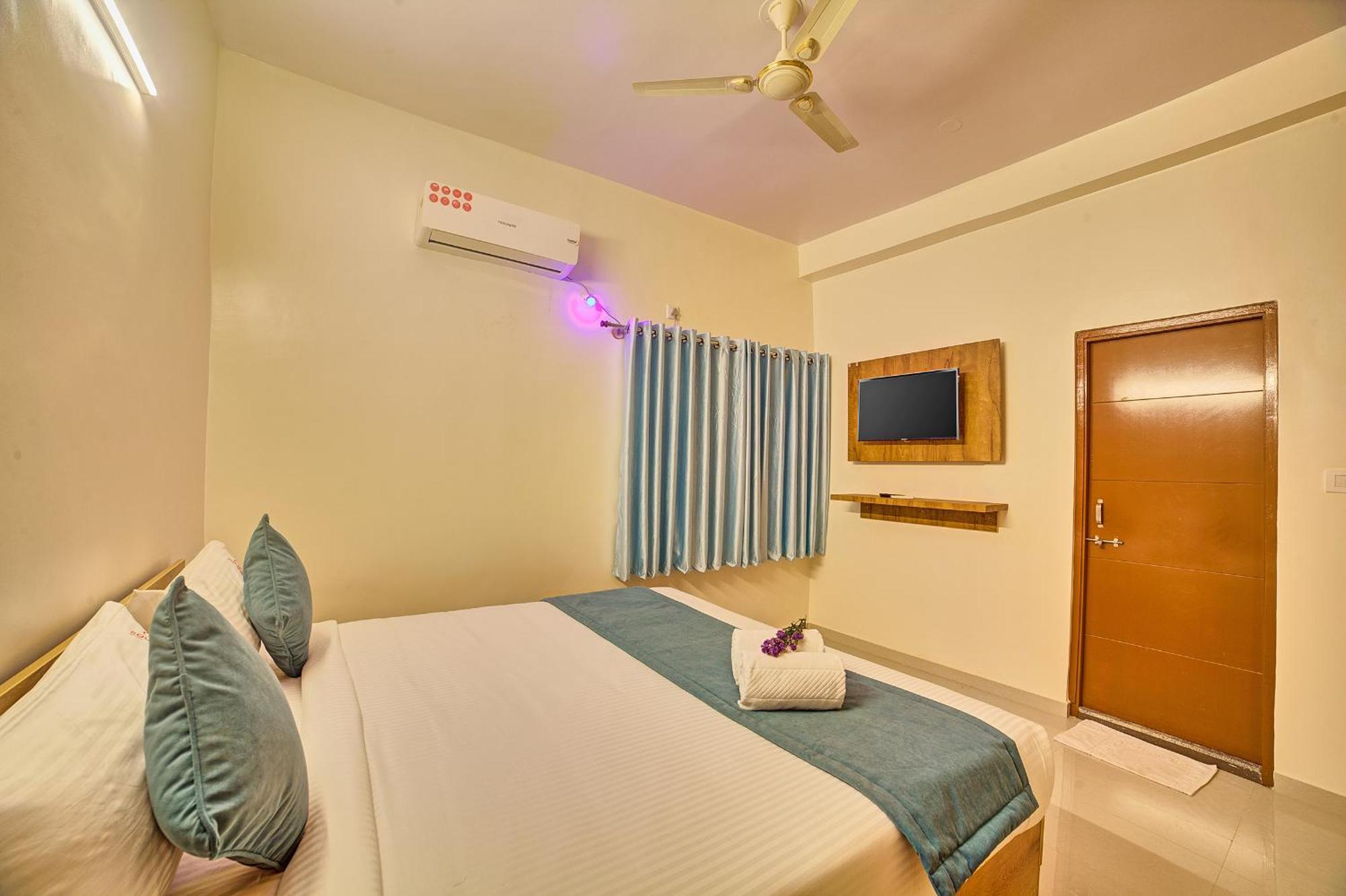 Entire 4 Bedrooms For Family And Group Near Airport