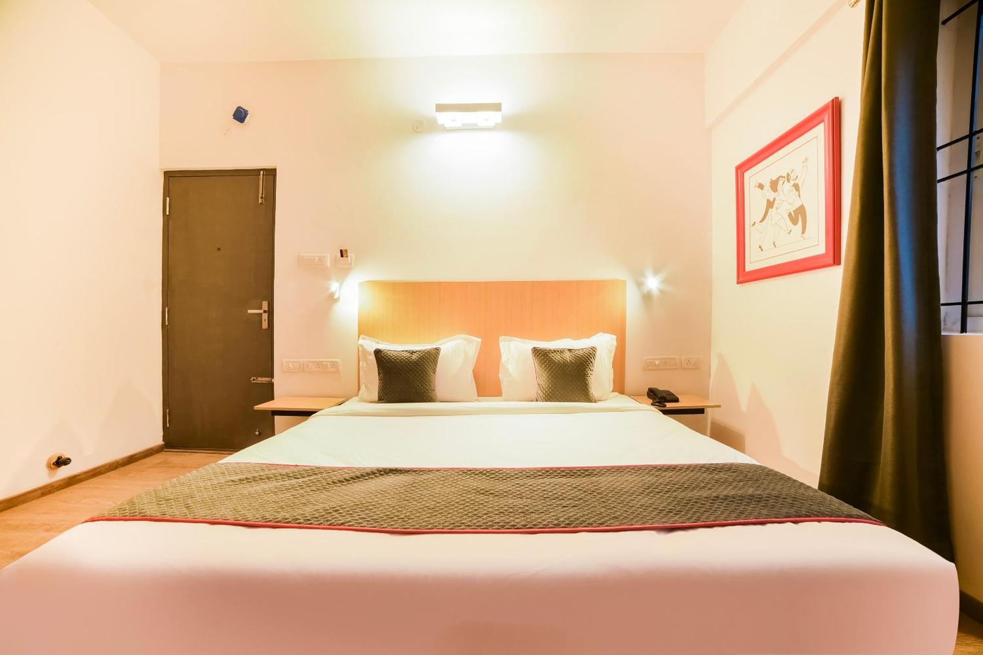 Townhouse Varthur Main Road Near Nexus Whitefield Hotel 4*