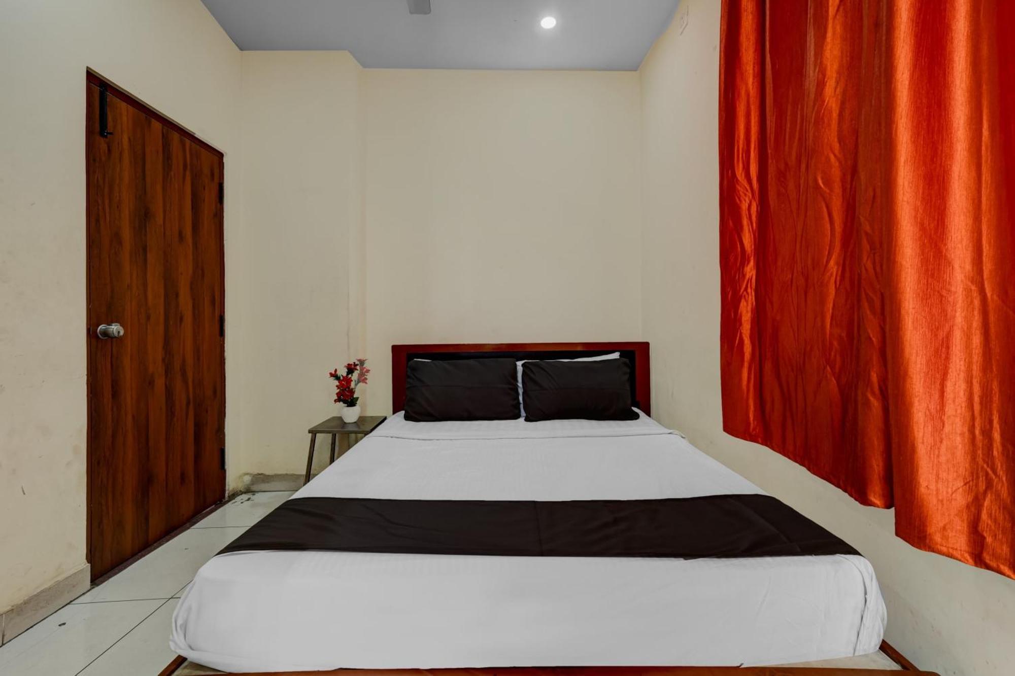 O Chamundeshwari Comfort Hotel