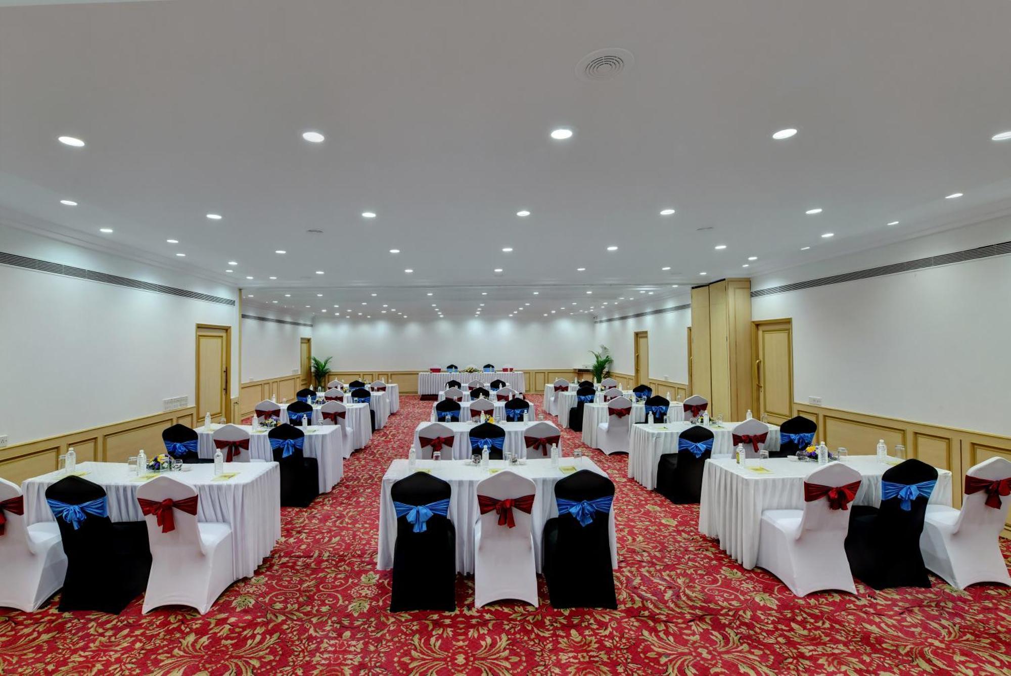Hotel The Luxant