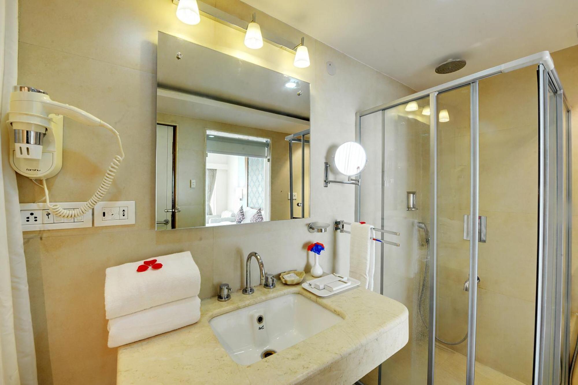 The Luxant 4*