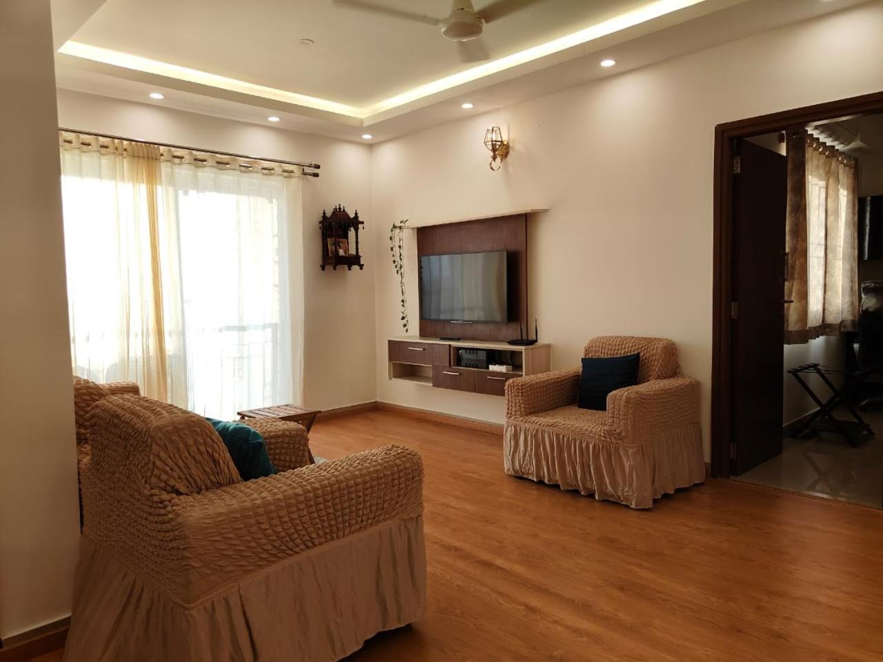 Apartment Deluxe 2bhk For Families- Opp Whitefield Metro *