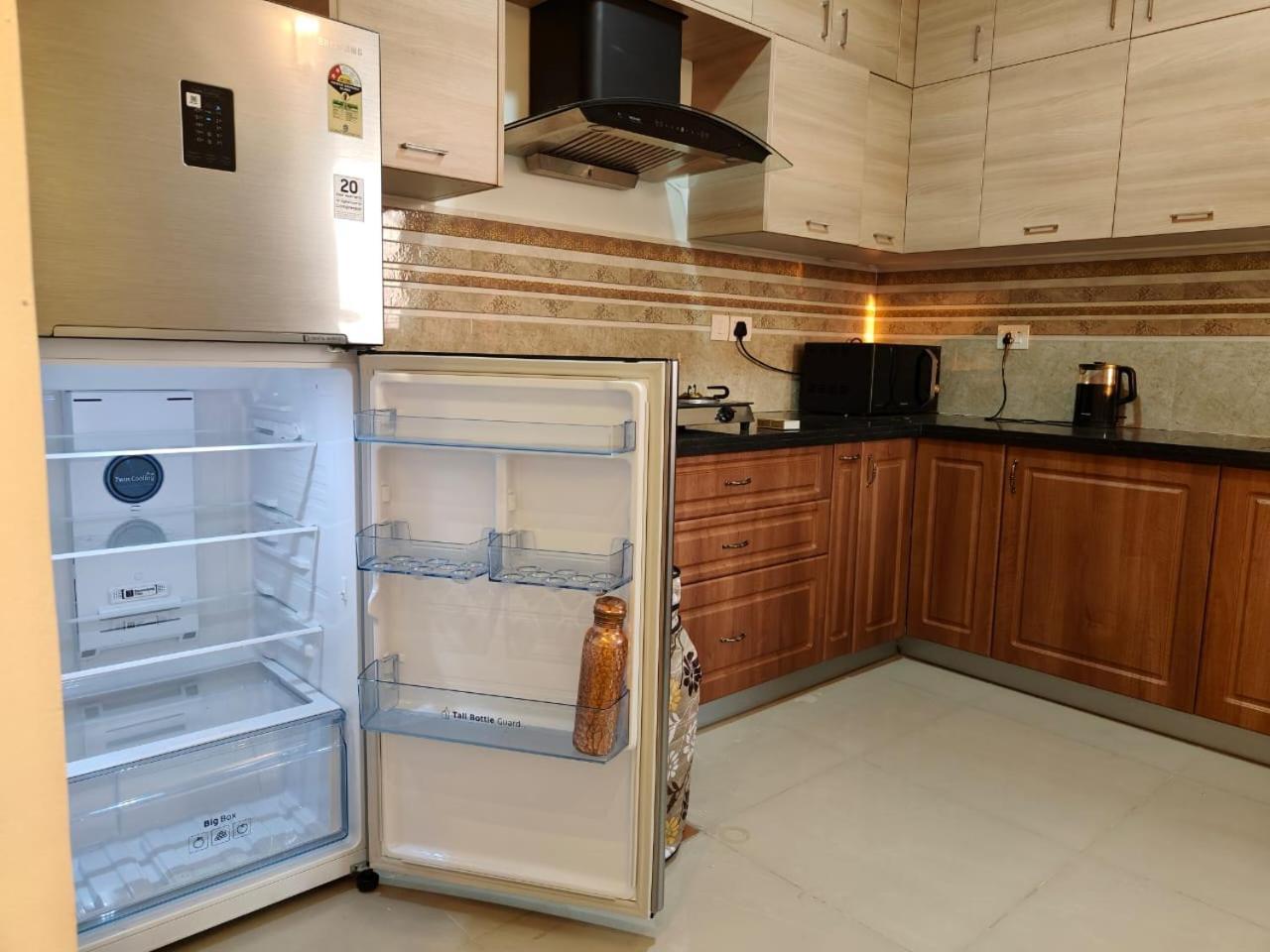 Deluxe 2bhk For Families- Opp Whitefield Metro *
