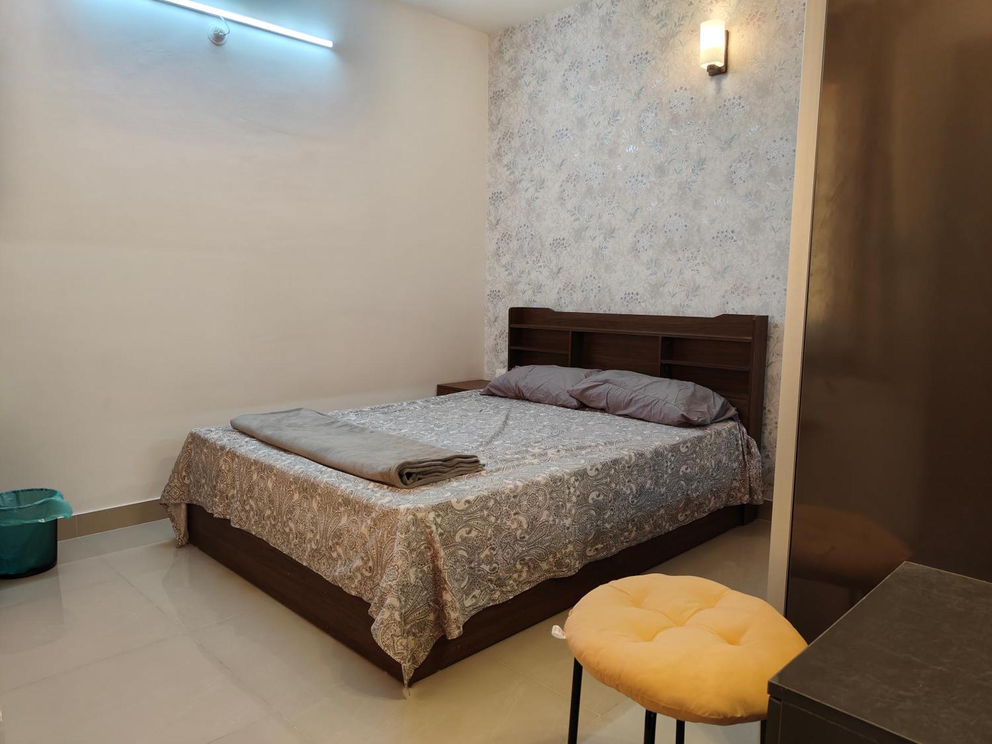 Apartment Deluxe 2bhk For Families- Opp Whitefield Metro *