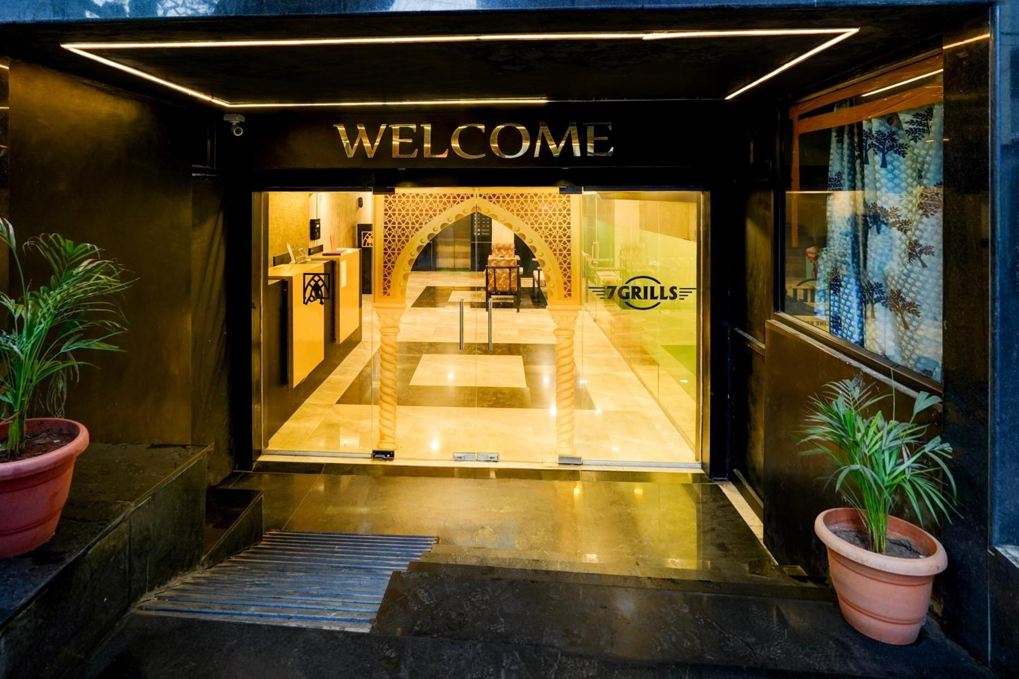 Townhouse 7 Grills 4*
