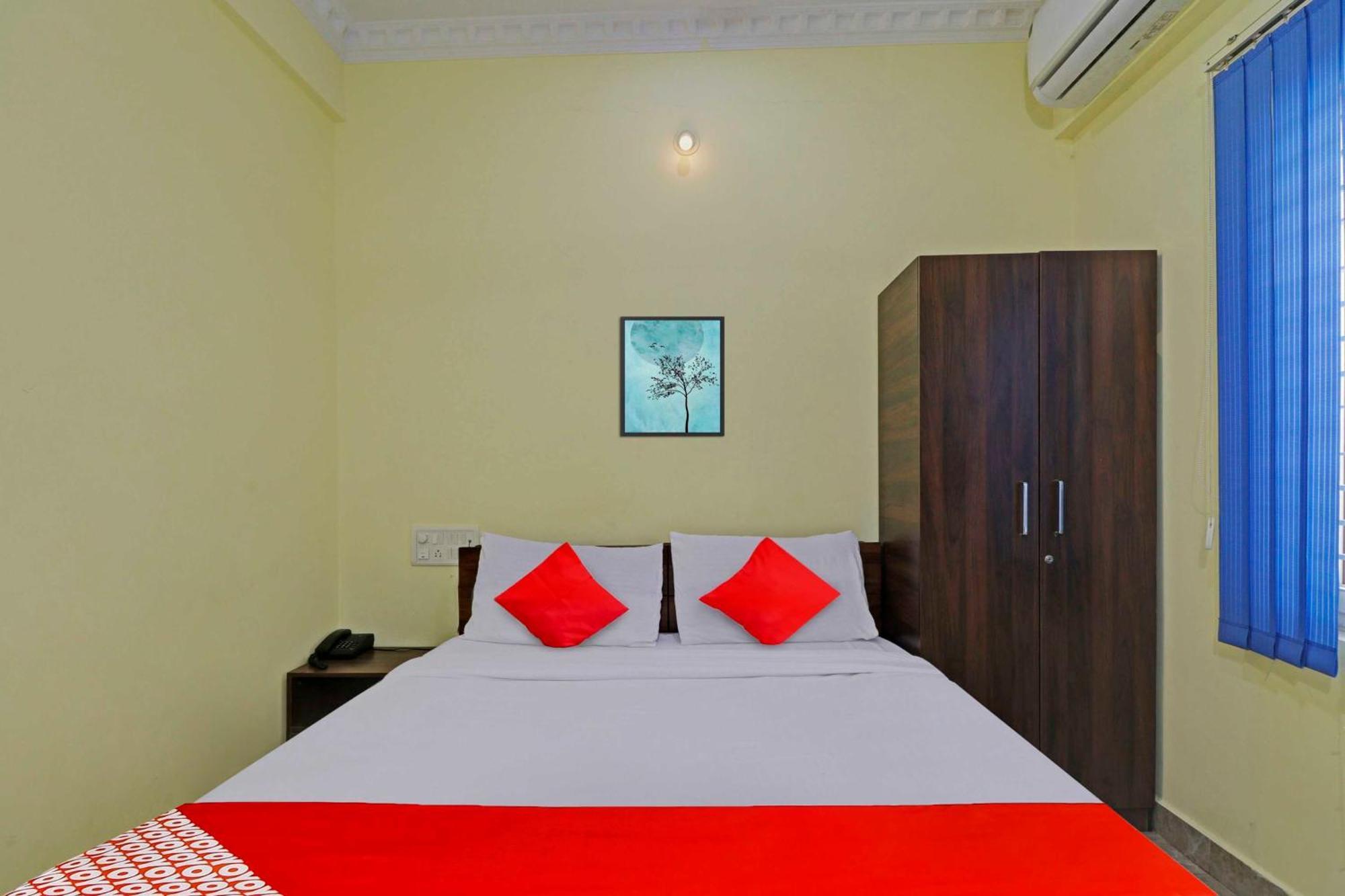 Hotel O Royal Comfort Near Cubbon Park Bangalore