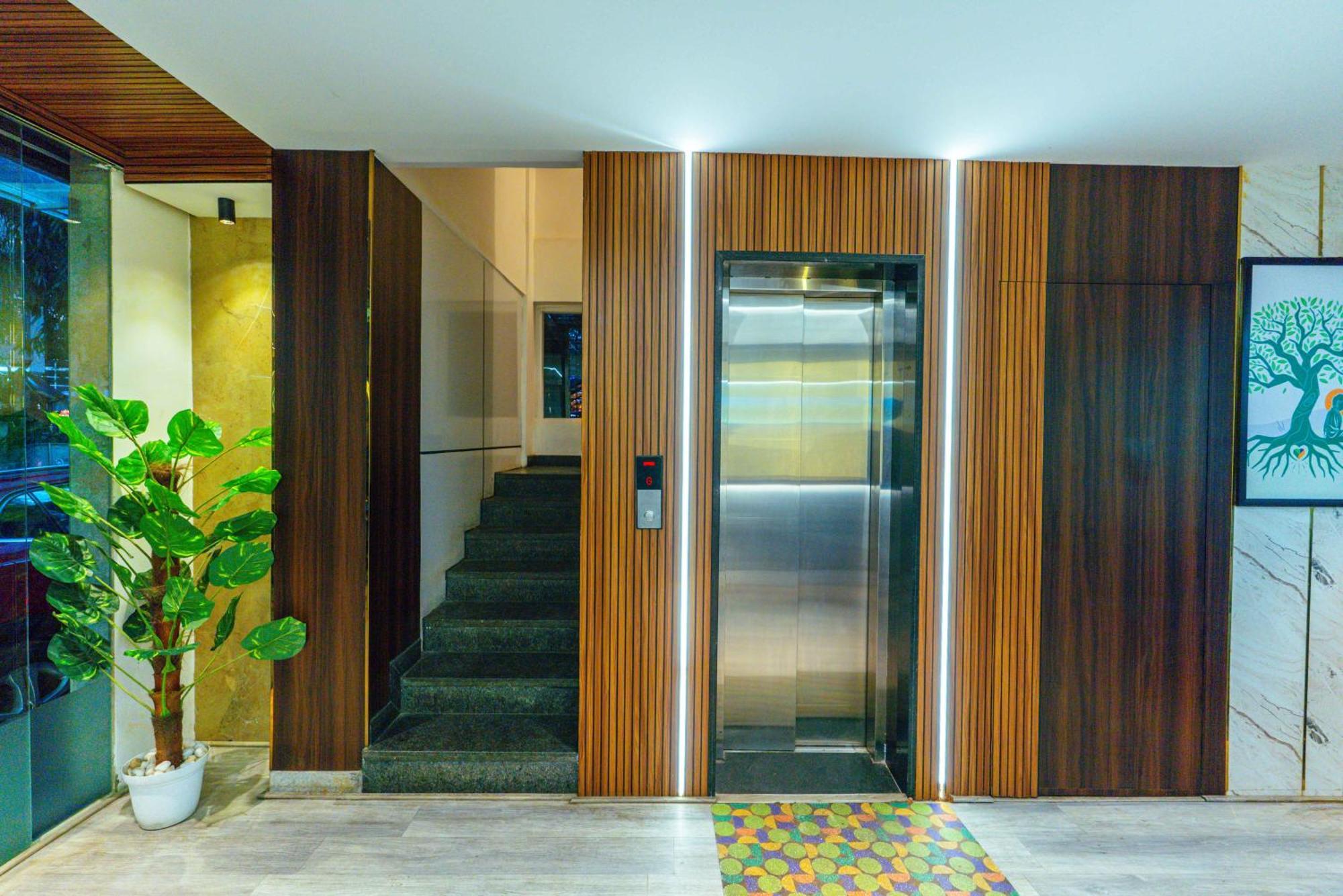 Treebo Elmas Grand 3* Bangalore