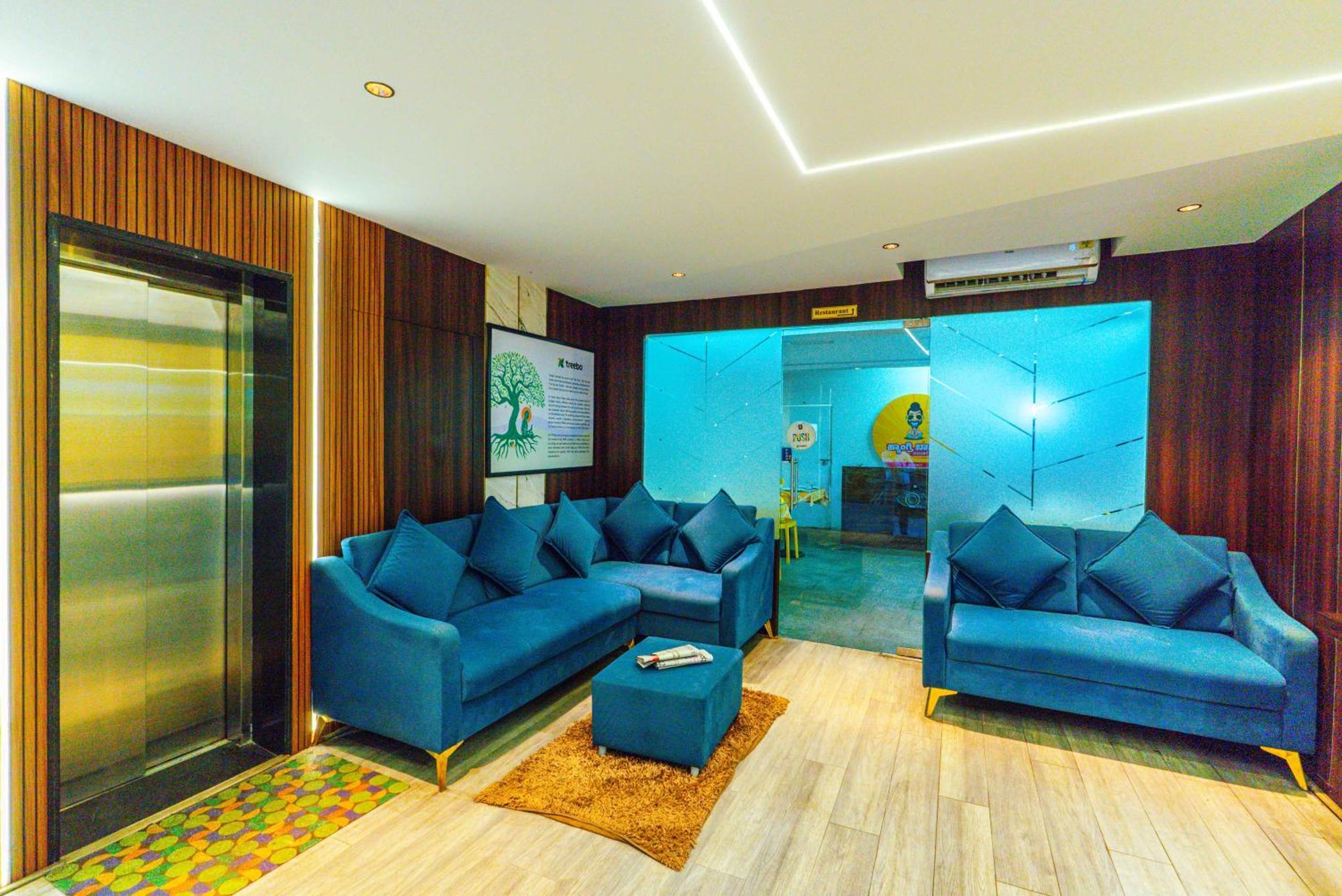 Hotel Treebo Elmas Grand