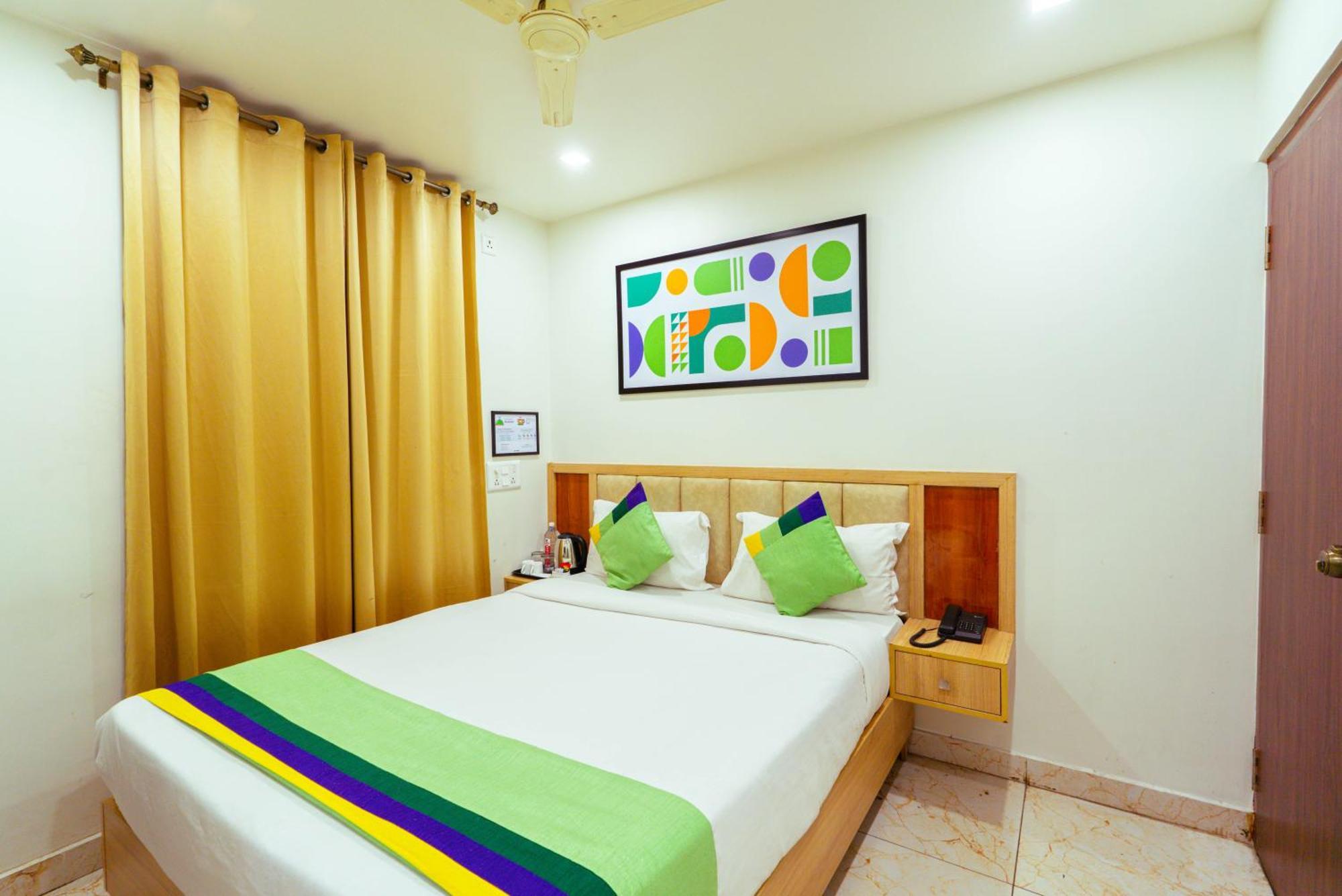 Treebo Elmas Grand Hotel