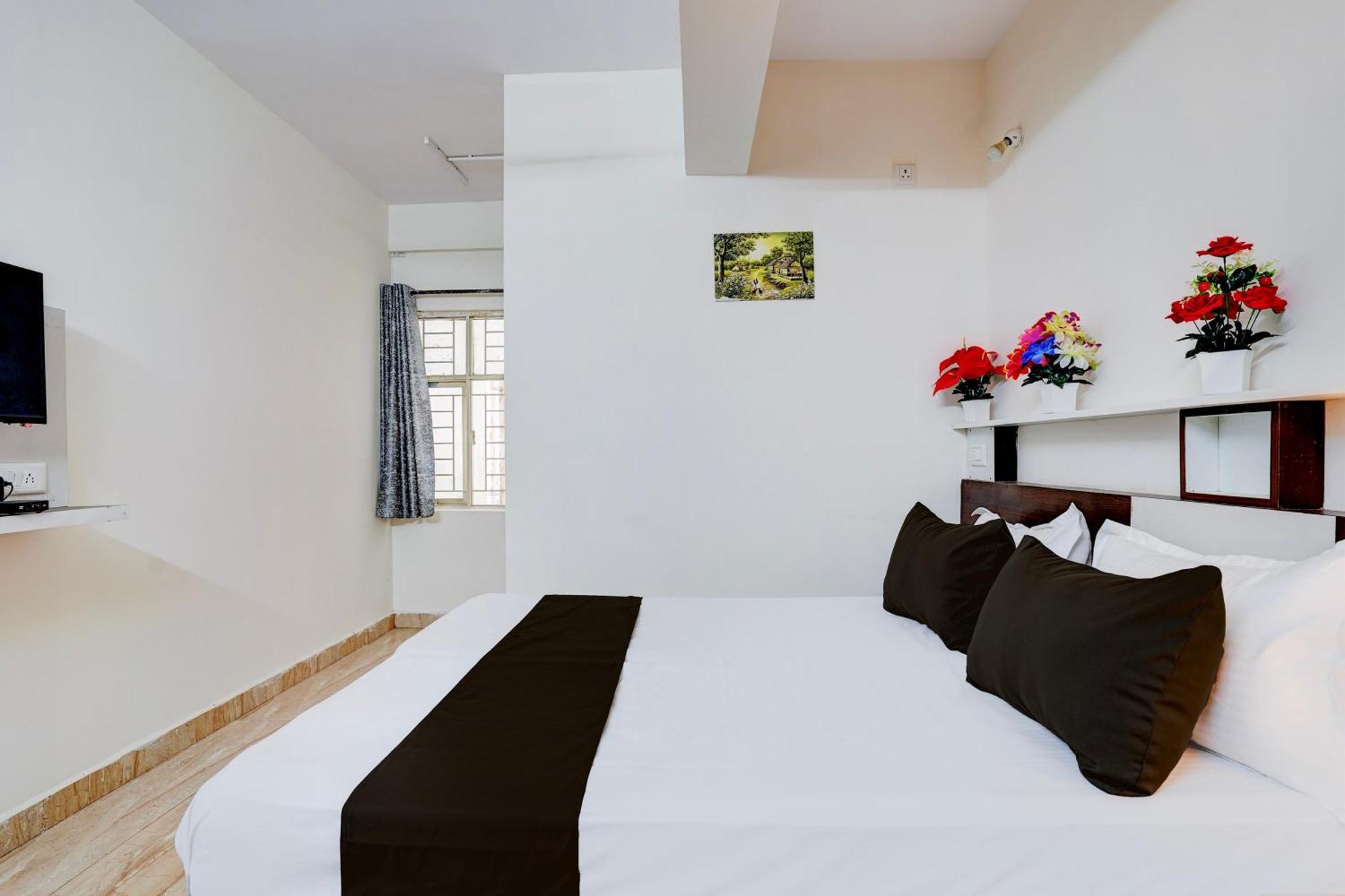 Hotel O Sgr Palace Bangalore