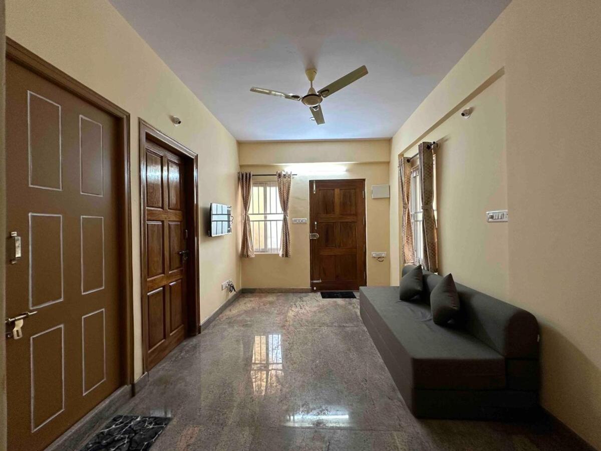 Apartment Wonderful 2bhk 950m From Jp Nagara Metro 2nd Floor Bangalore