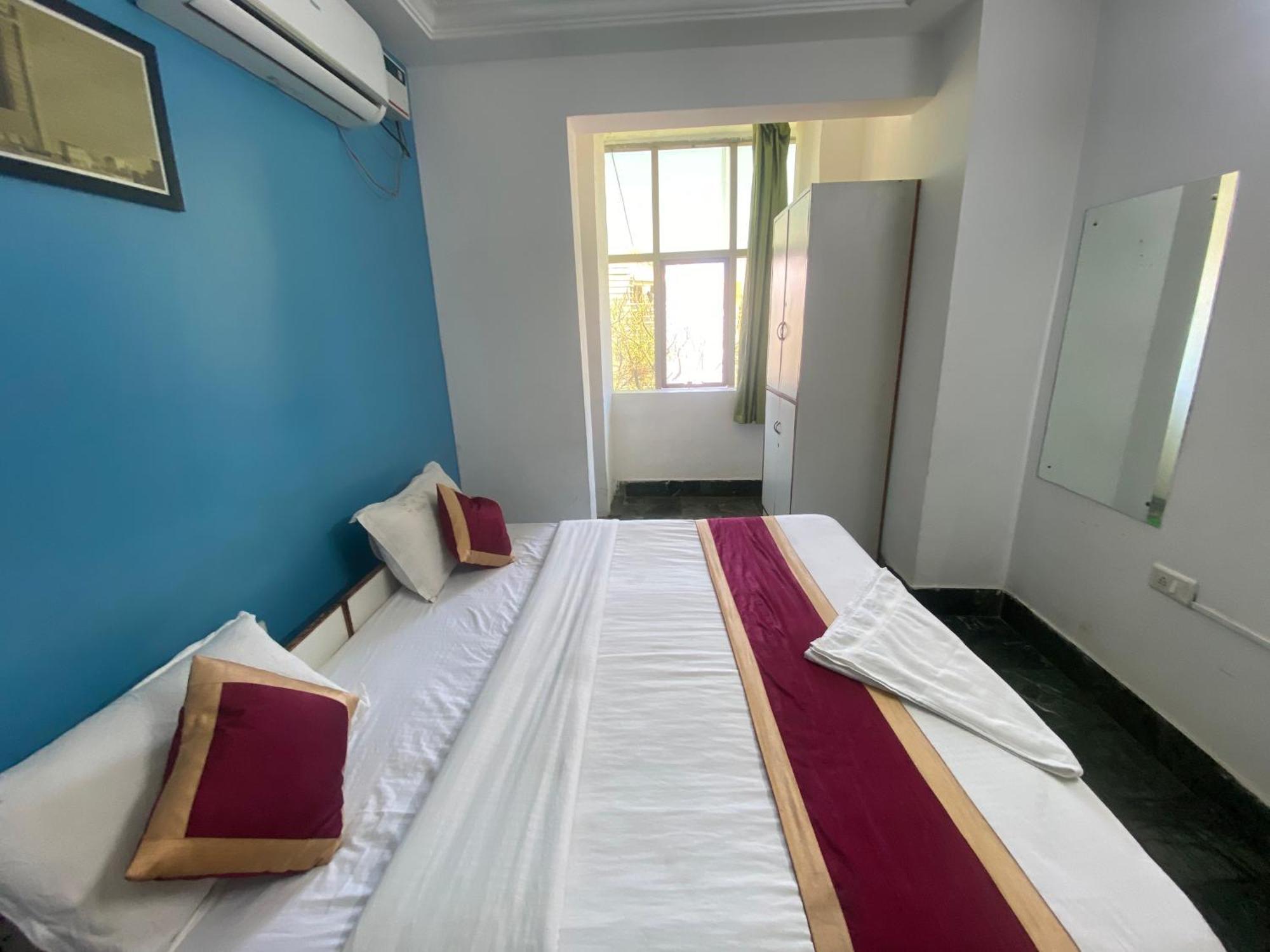 Townhall Hotel