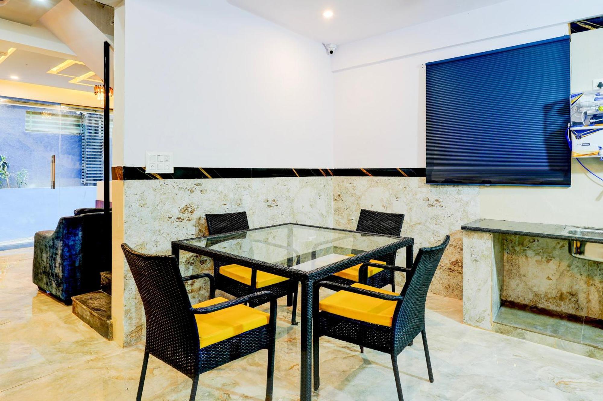 Hotel O Qubenest 3*
