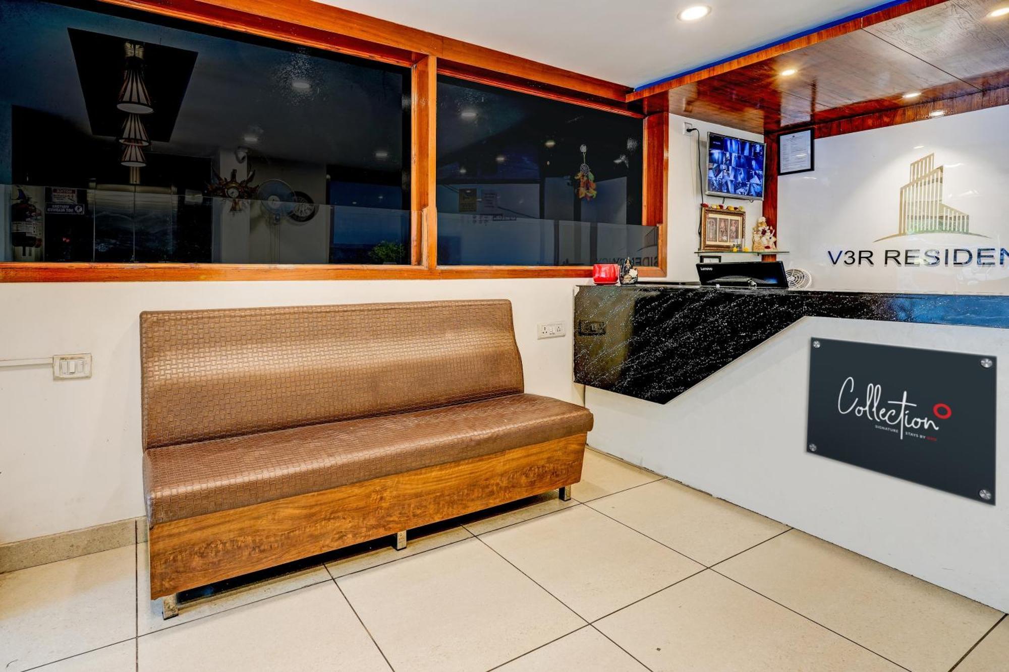 Hotel O V3r Residency