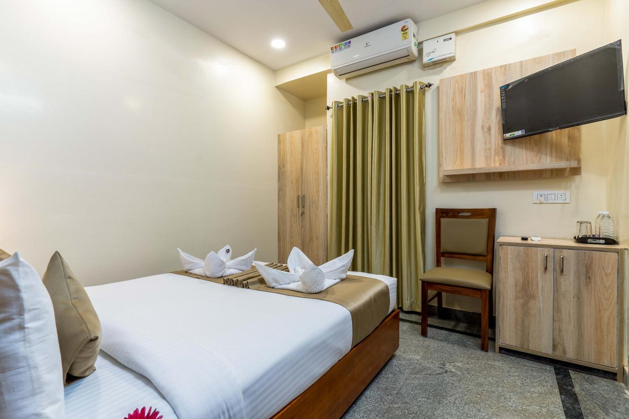 Hotel Chalet, Madiwala