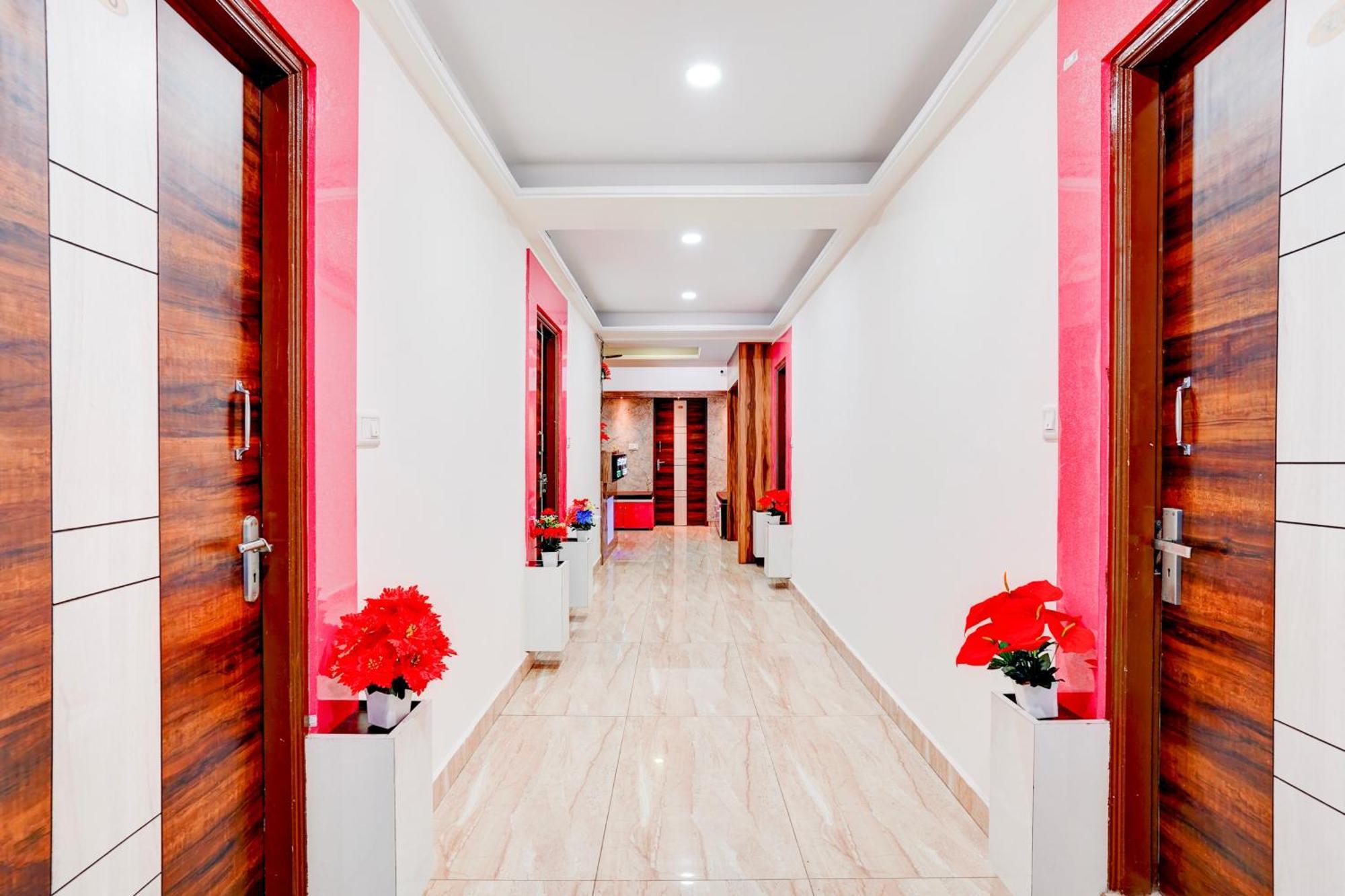 Hotel O Sgr Palace