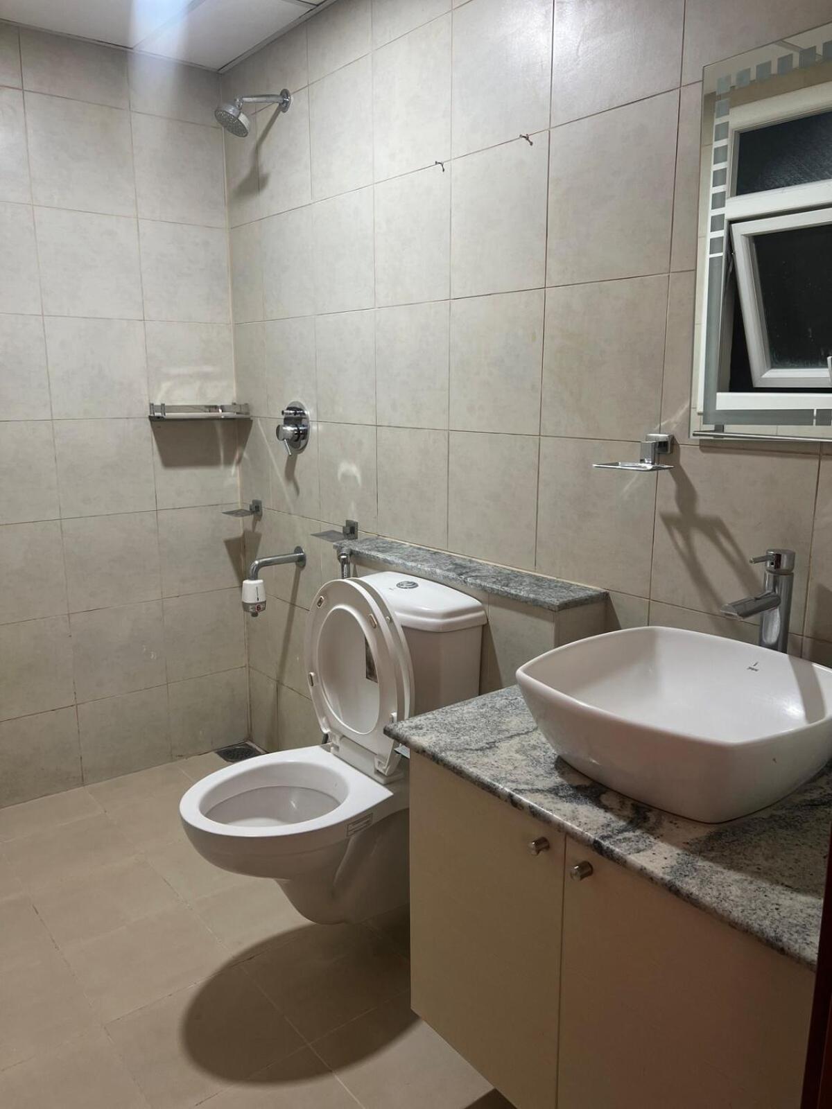 Skyview 3 Bhk In Bharatiya Apartment *