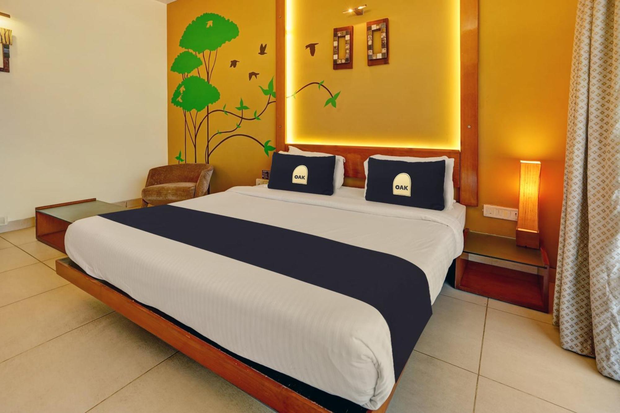 Hotel Astra & - Marathalli 4*