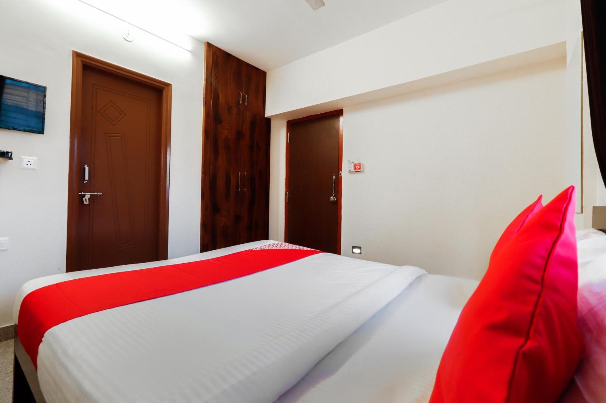 Hotel Gn Collection O Near Rajajinagar Industrial Estate 3*