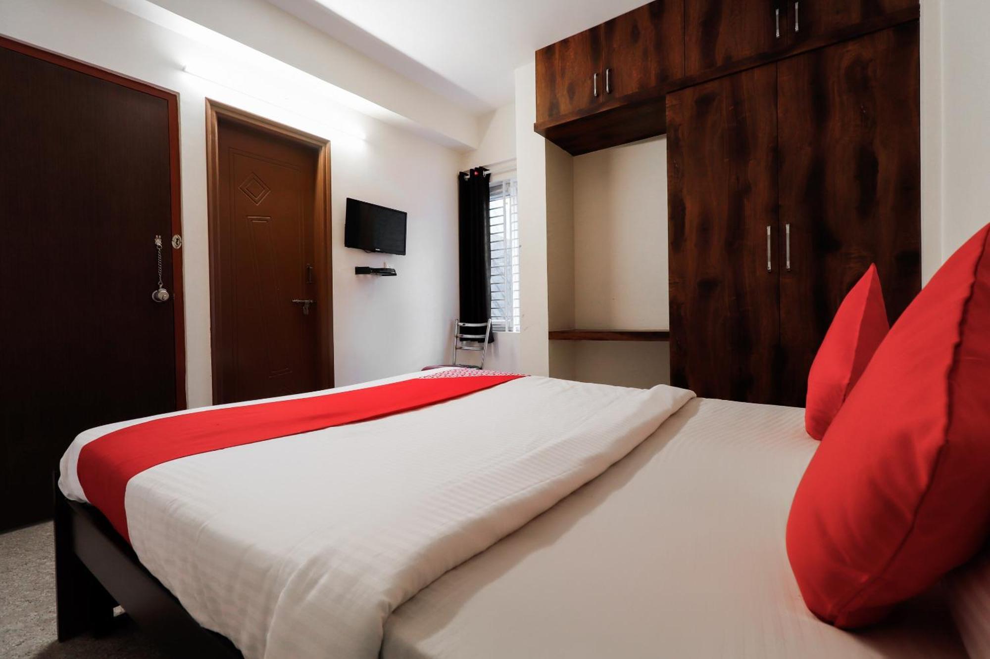 Hotel Gn Collection O Near Rajajinagar Industrial Estate 3*