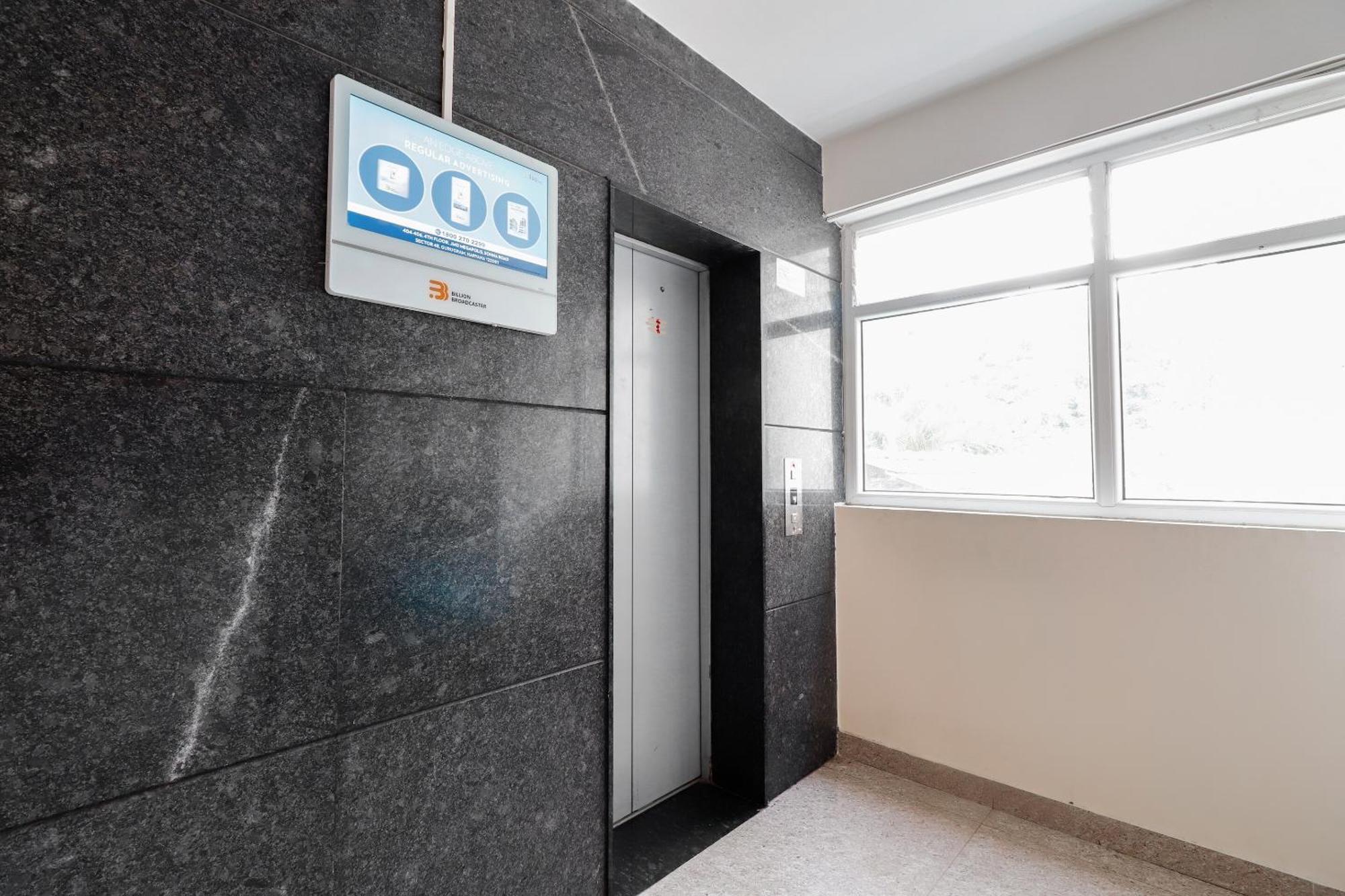 Gn Collection O Near Rajajinagar Industrial Estate Hotel