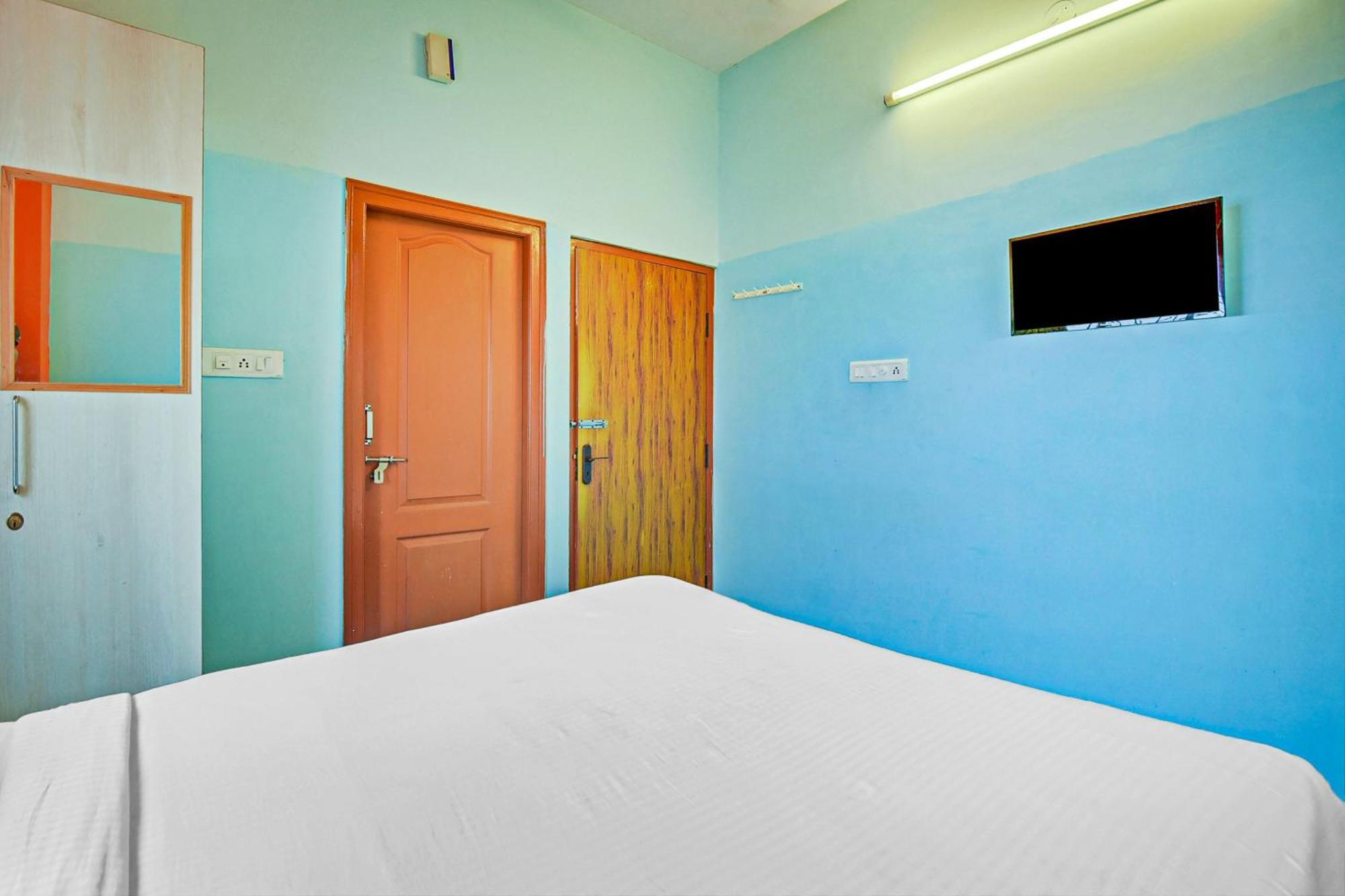 O Sri Sai Guru Comforts 3* Bangalore