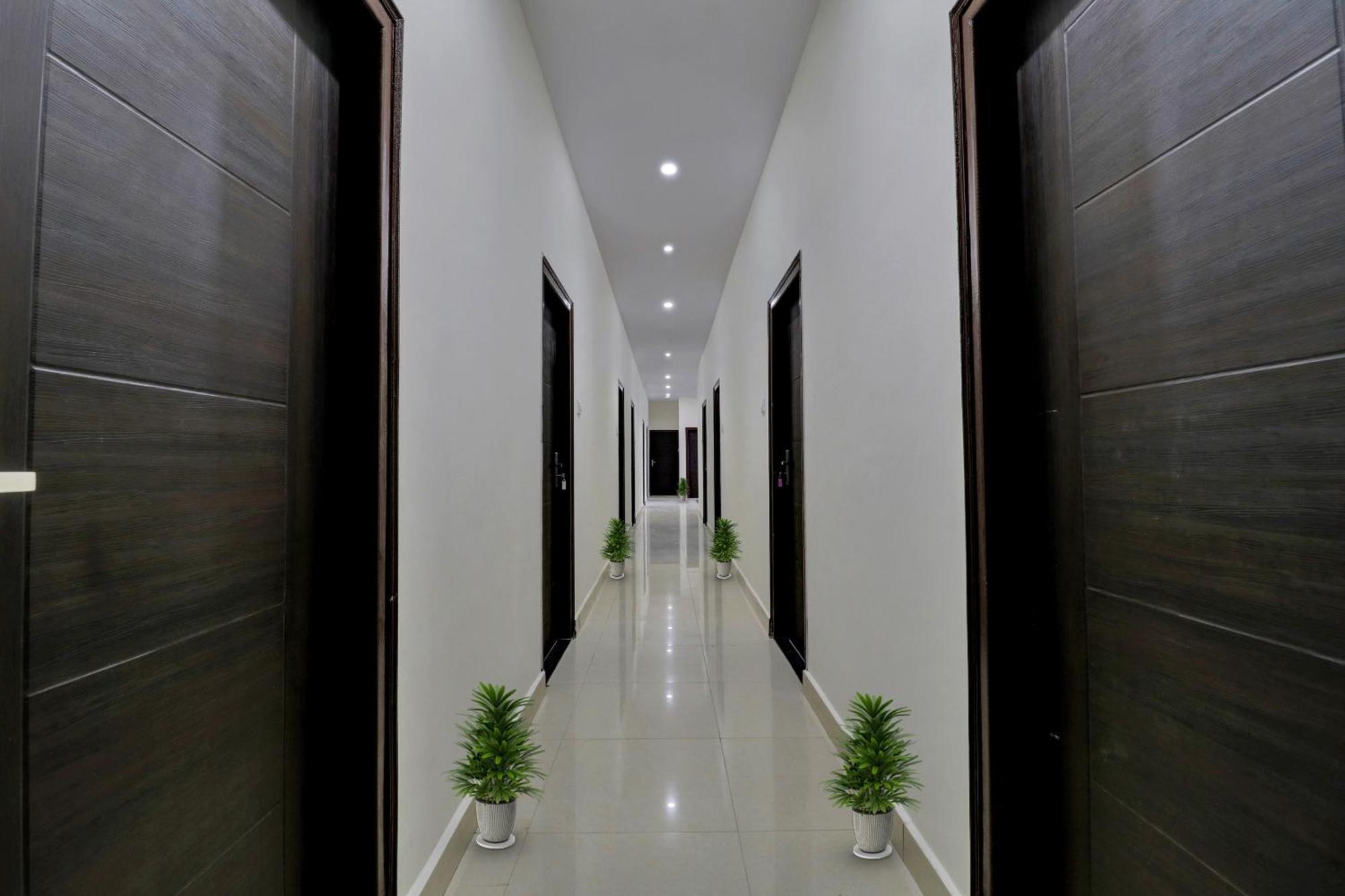 Hotel O Sai Orchid 4*